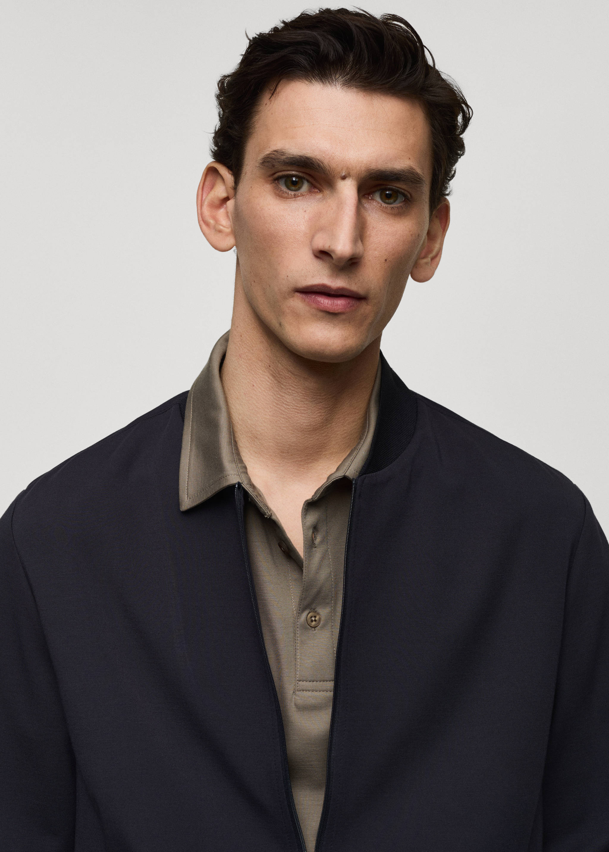 Water-repellent bomber jacket - Details of the article 1