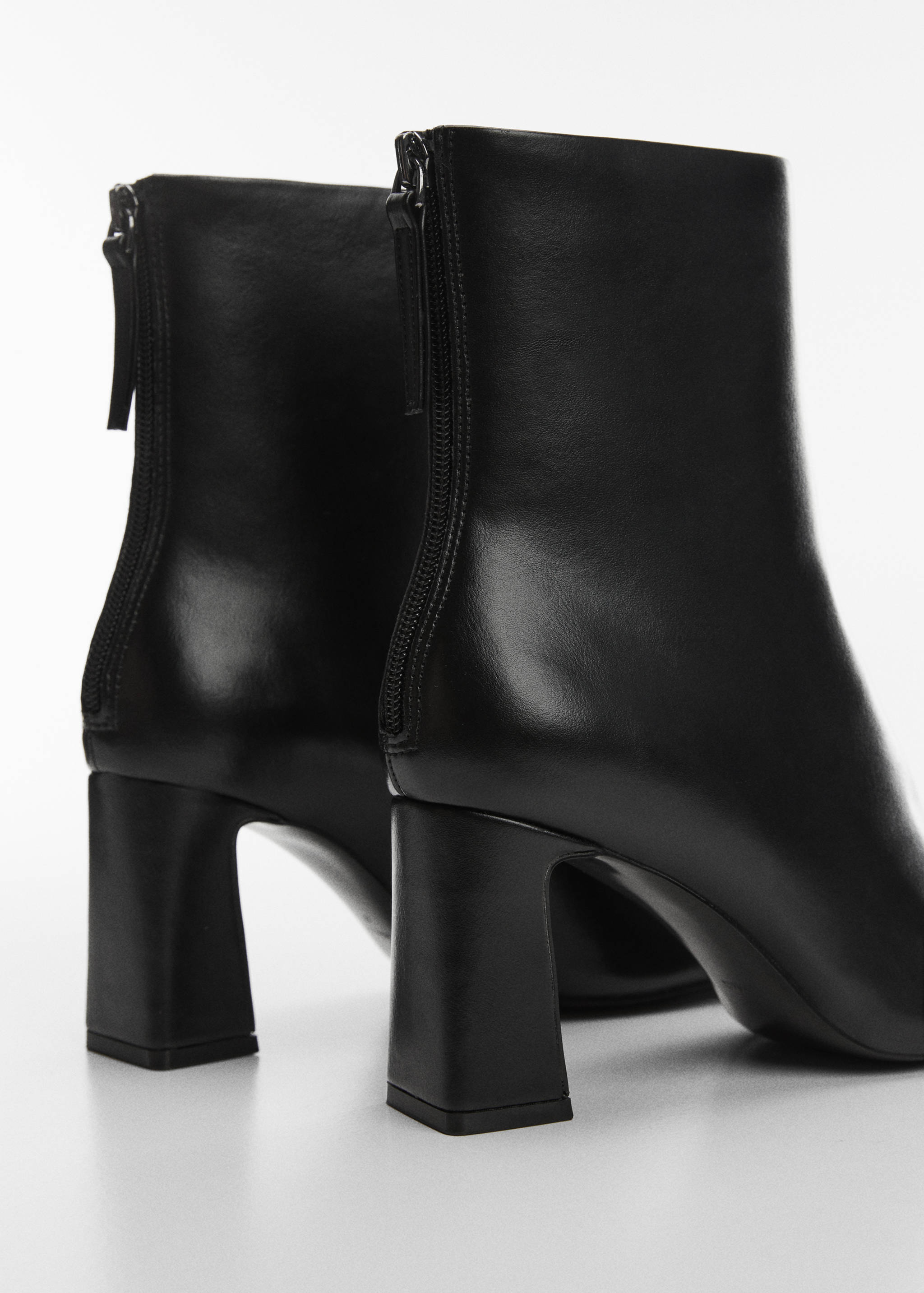 Stiefelette mit Reißverschluss - Detail des Artikels 1