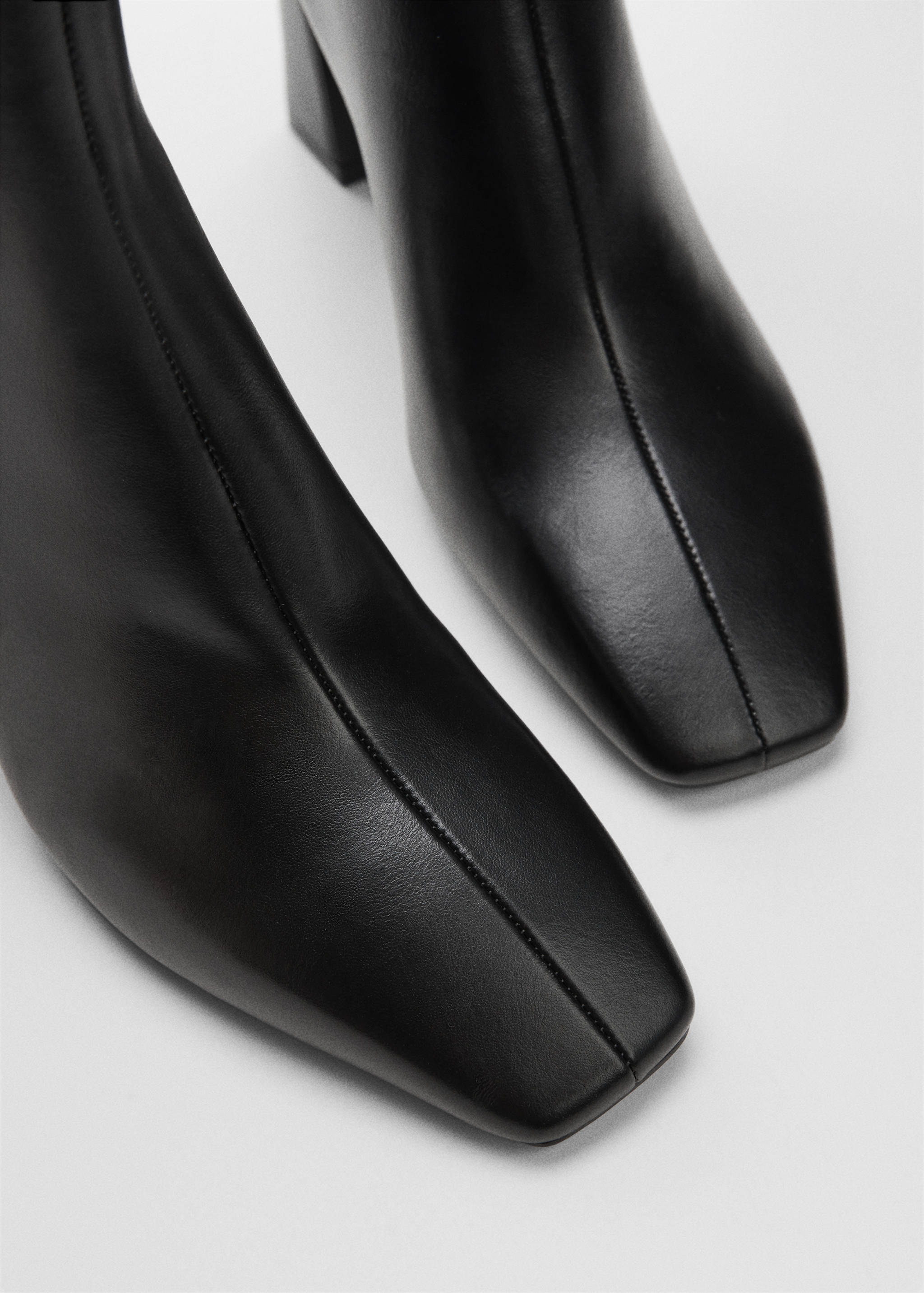 Stiefelette mit Reißverschluss - Detail des Artikels 2