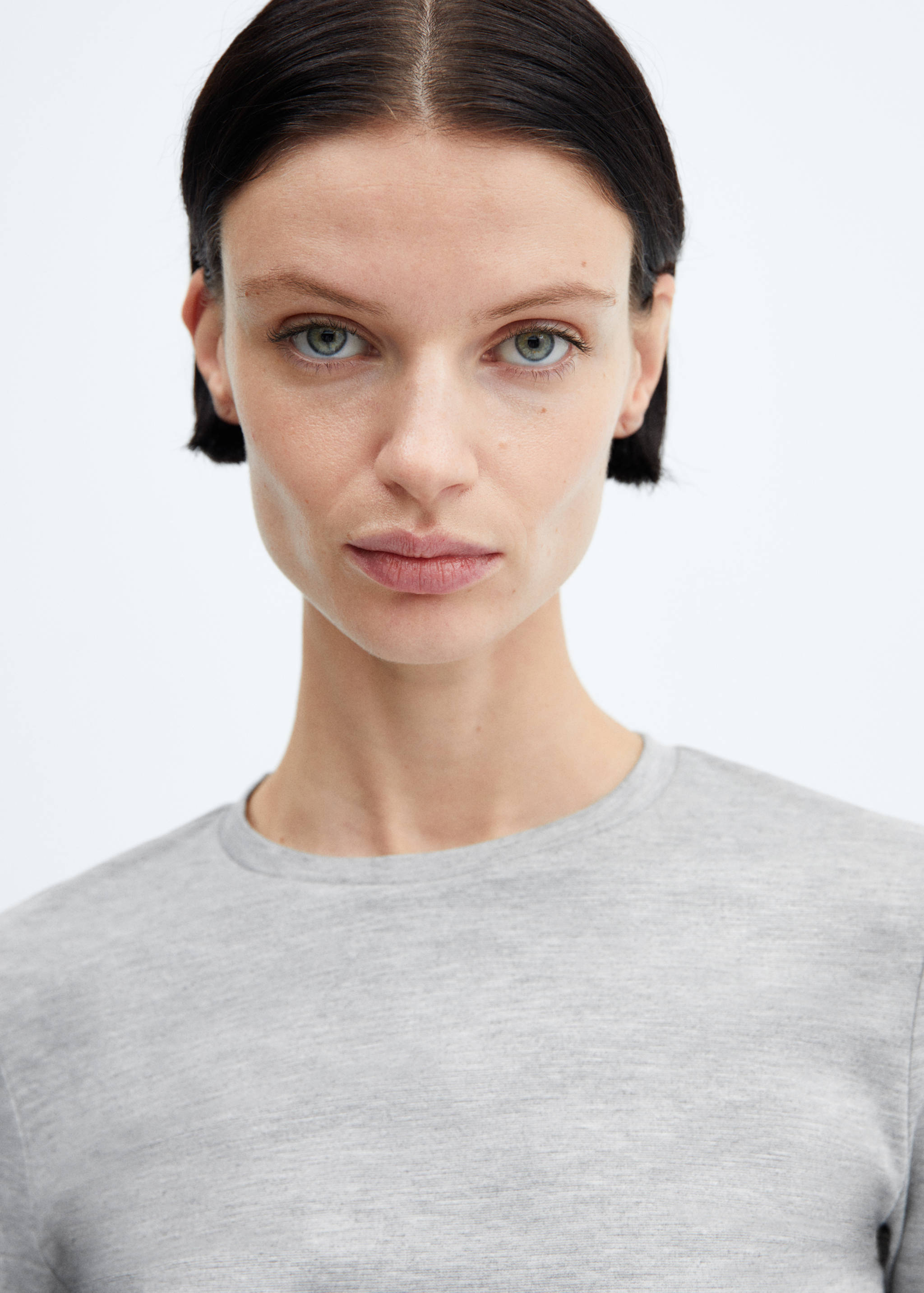 Langärmliges T-Shirt in Cropped-Länge - Detail des Artikels 1