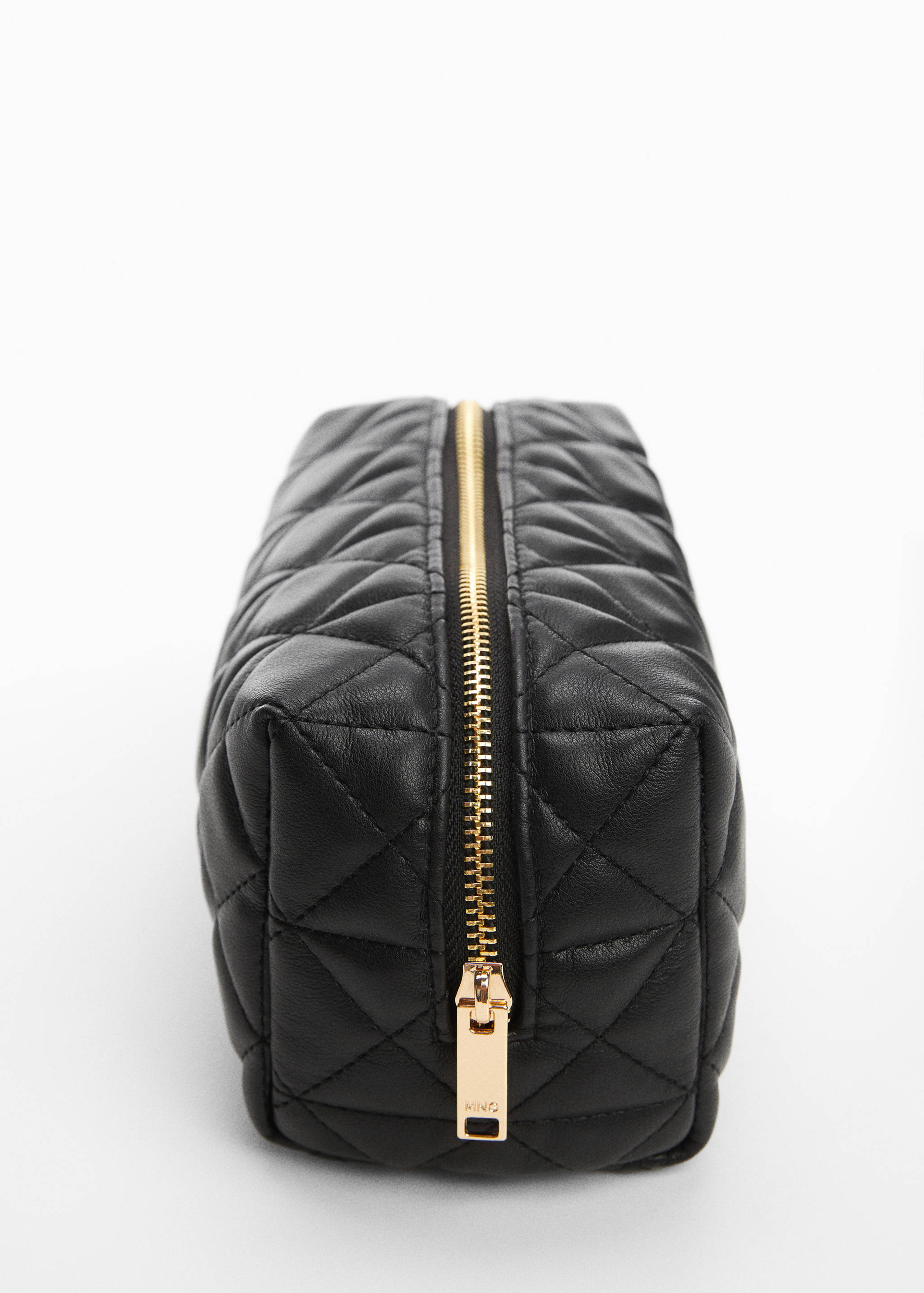 Quilted toiletry bag with logo - Details of the article 1