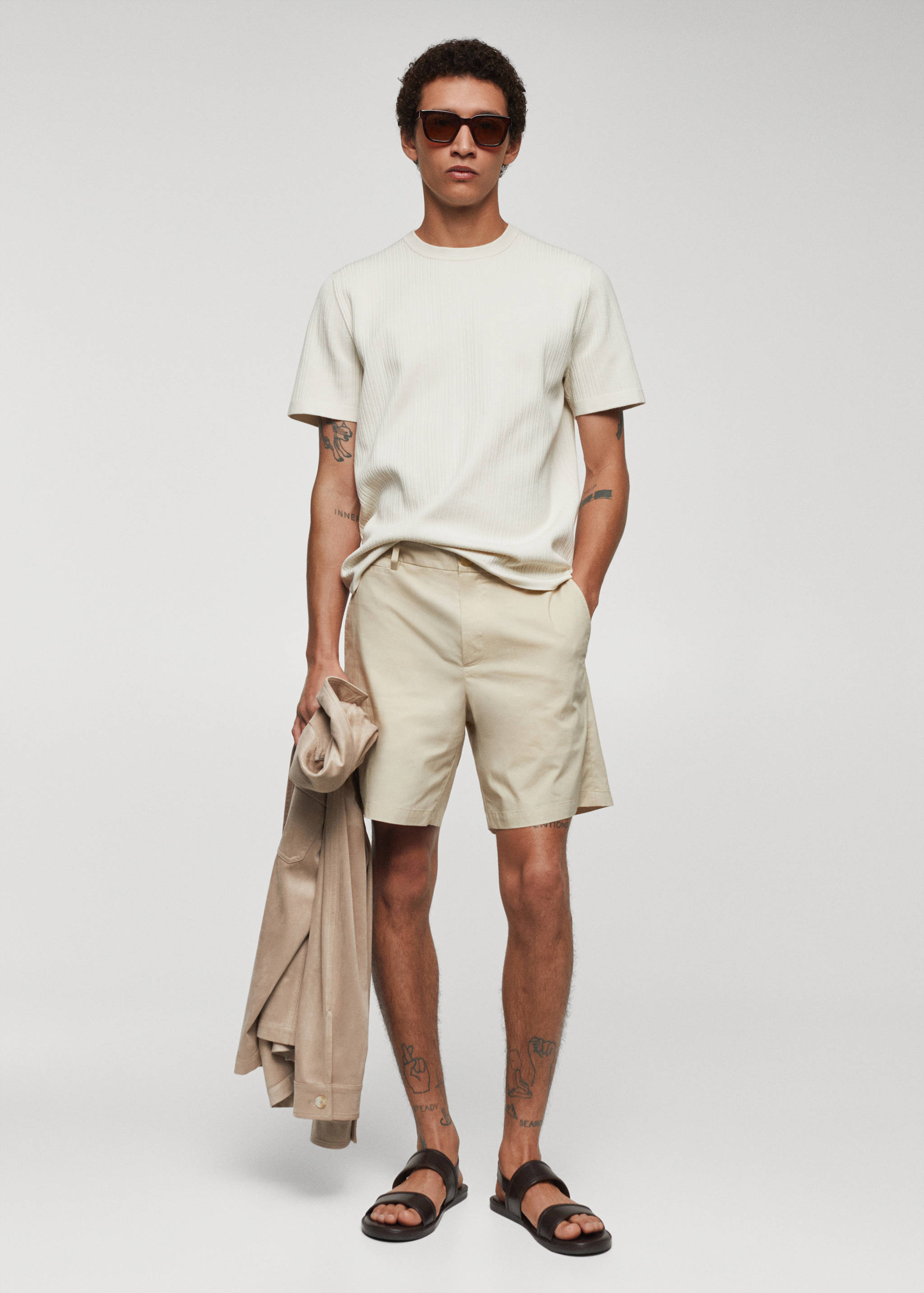 Slim fit cotton Bermuda shorts - General plane