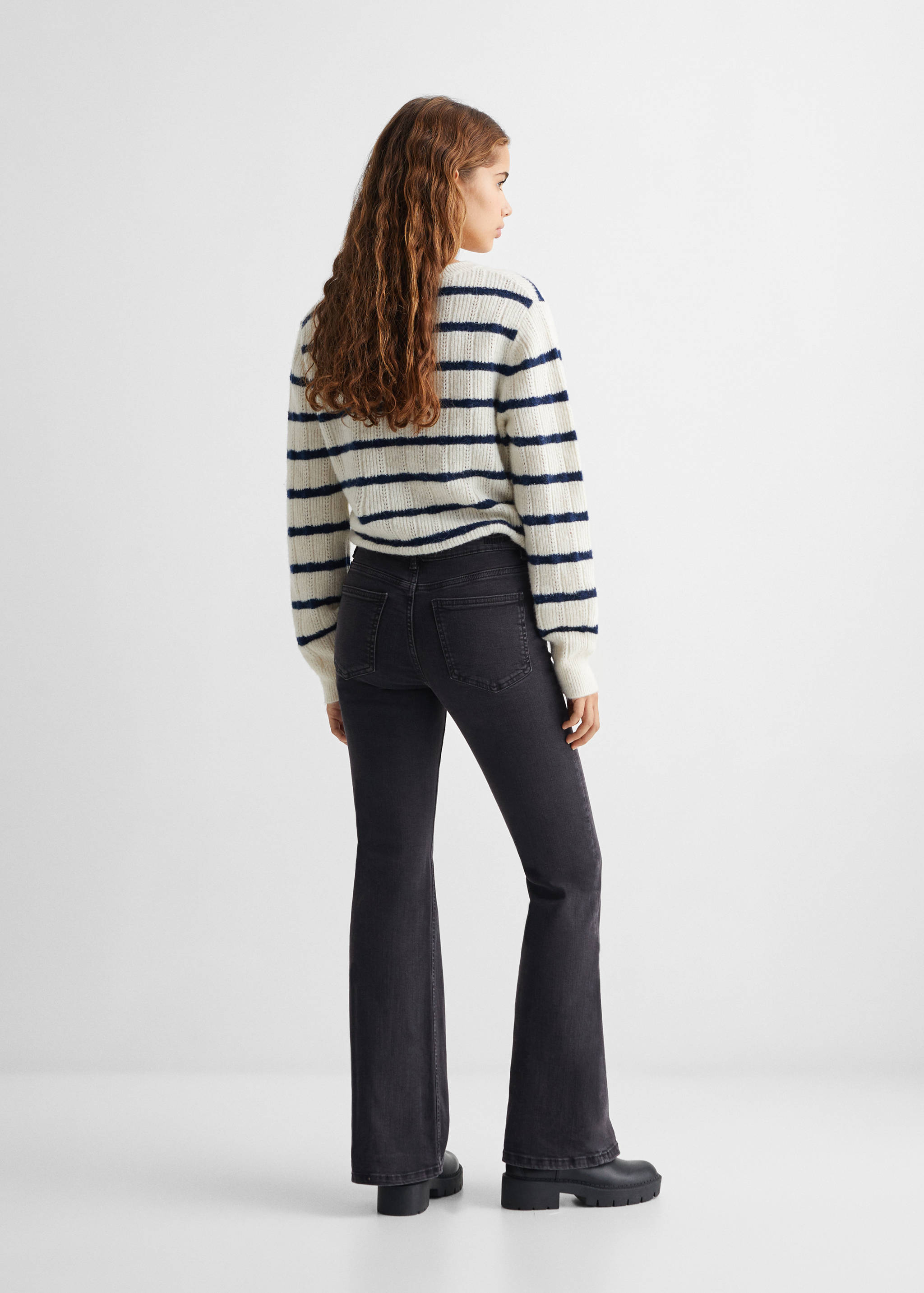 Flared Jeans - Rückseite des Artikels