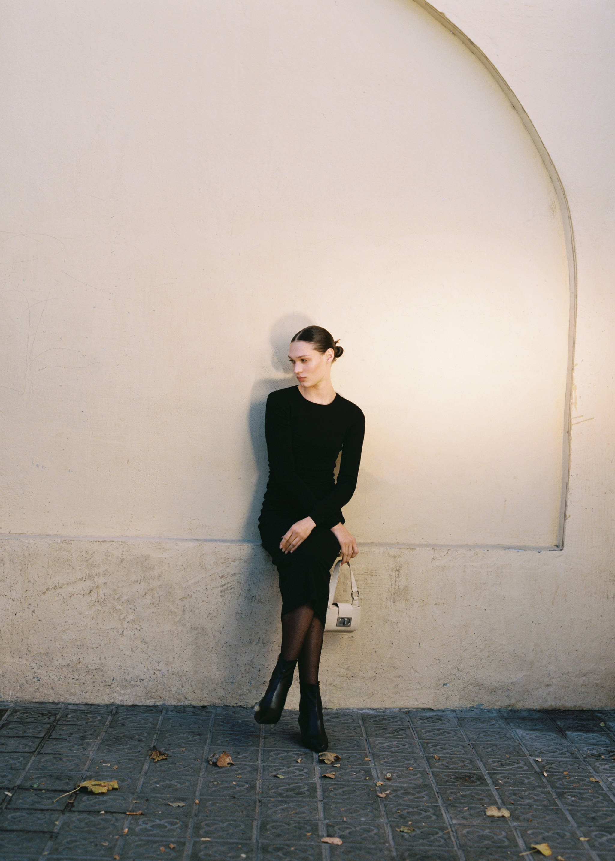 Klänning rynkade detaljer i sidan - Detaljer om artikeln 6