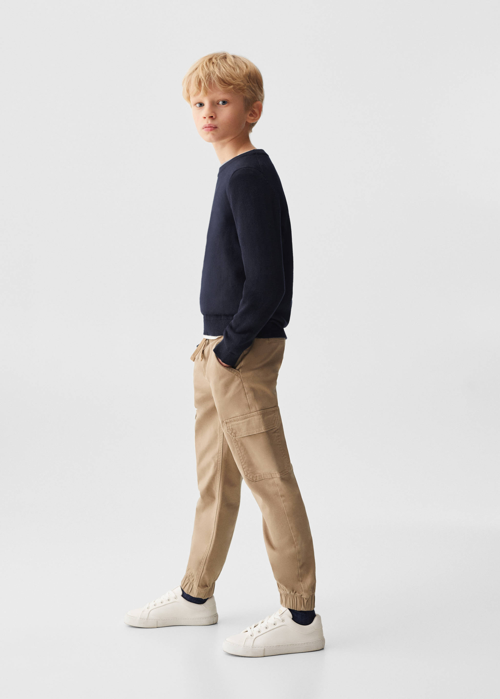 Knit cotton sweater - General plane