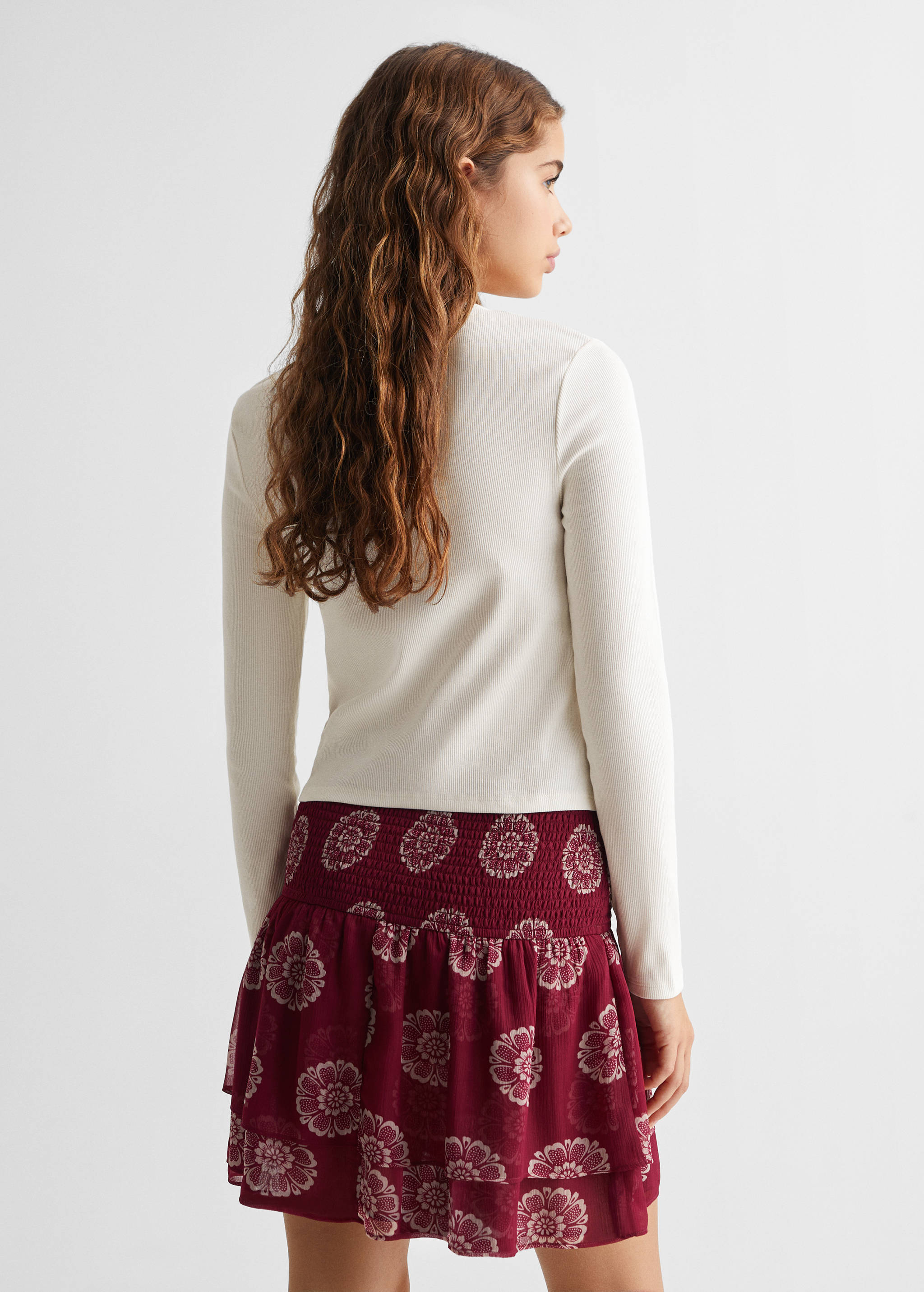 Langärmliges T-Shirt mit Cut-Outs - Rückseite des Artikels