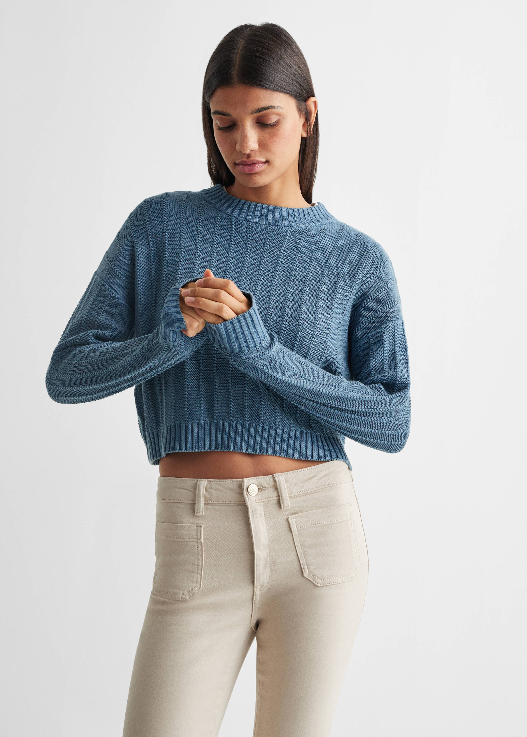 Contrasting knit sweater - Medium plane
