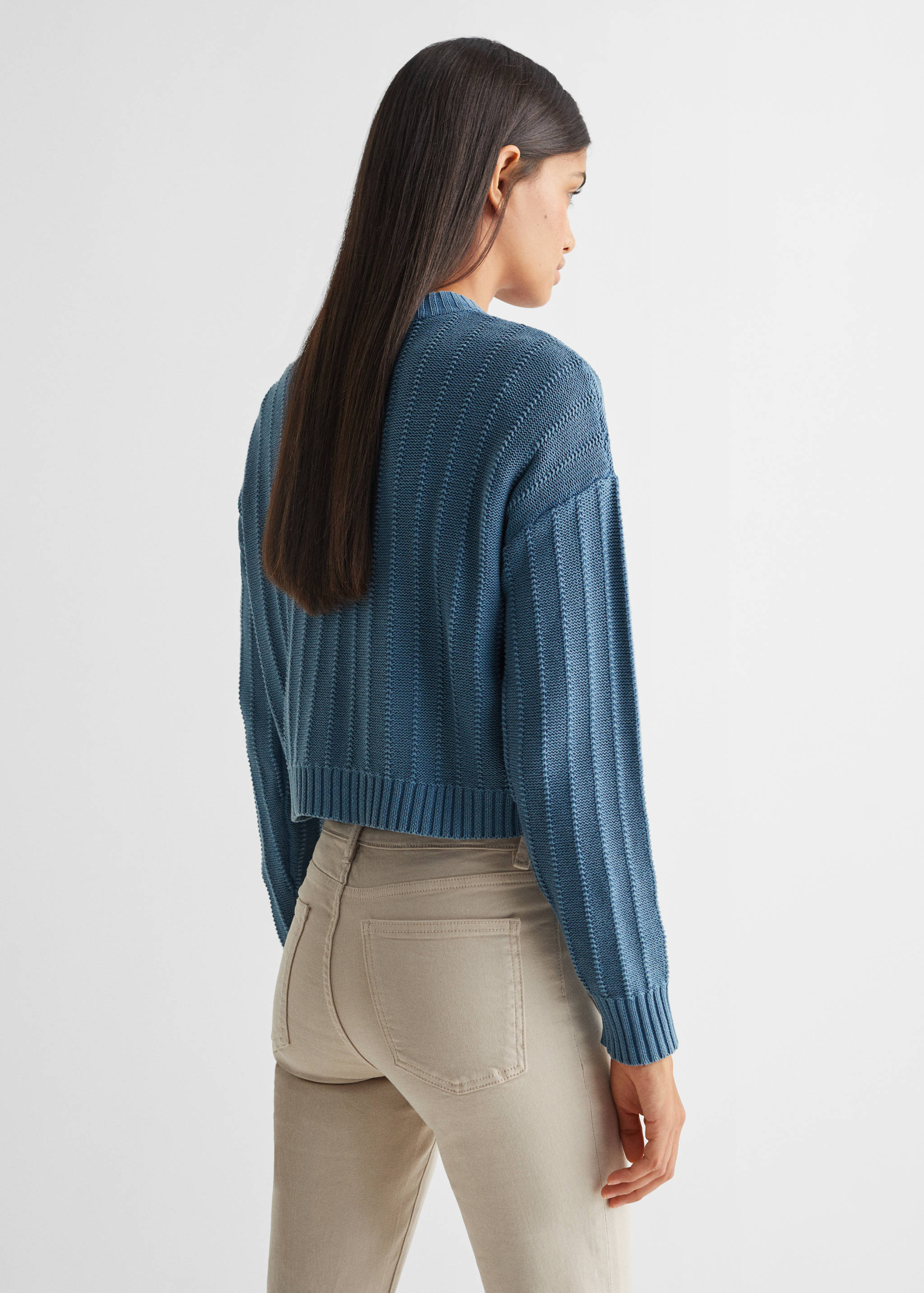 Contrasting knit sweater - Reverse of the article
