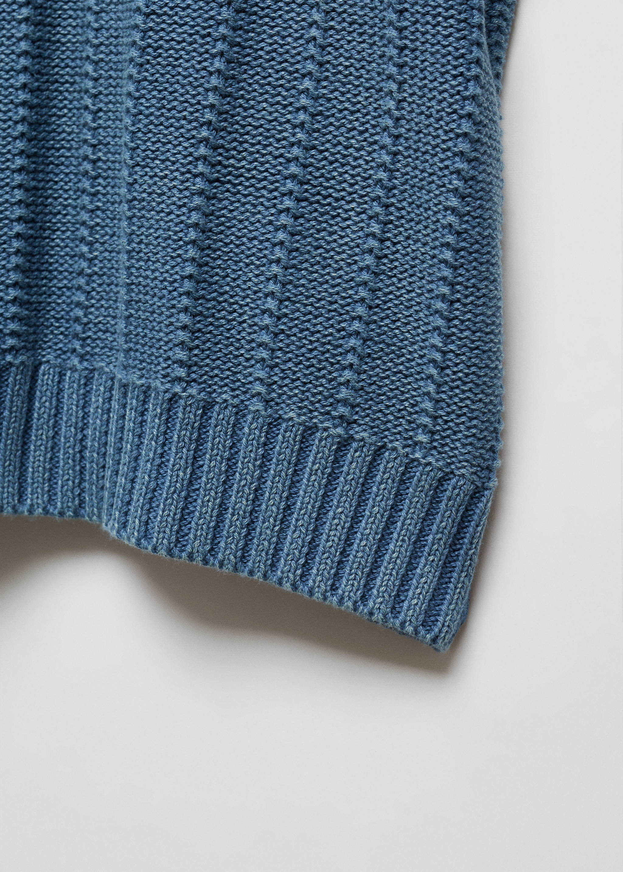 Contrasting knit sweater - Details of the article 8