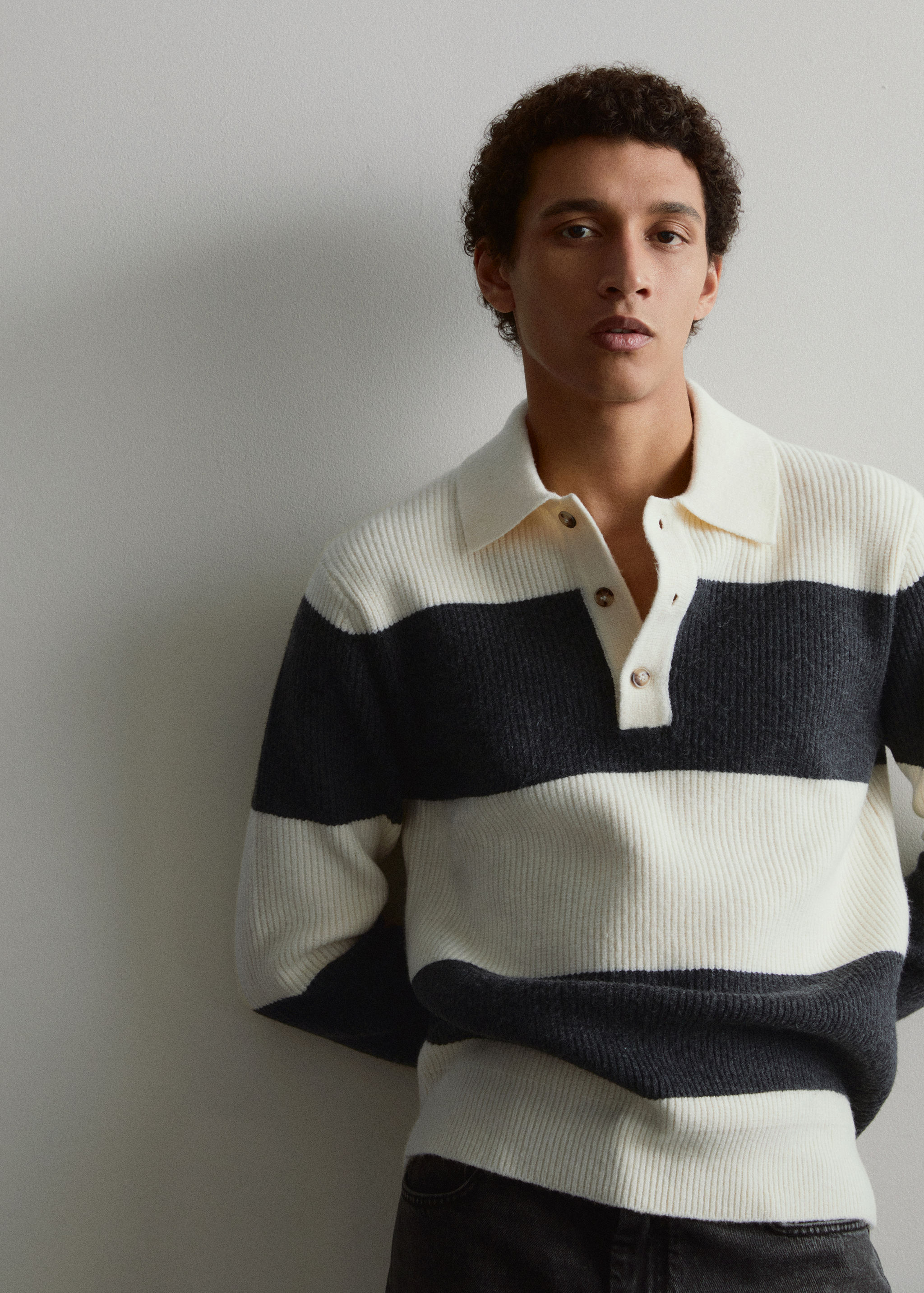 Gestreiftes Poloshirt mit Rippmuster - Detail des Artikels 6