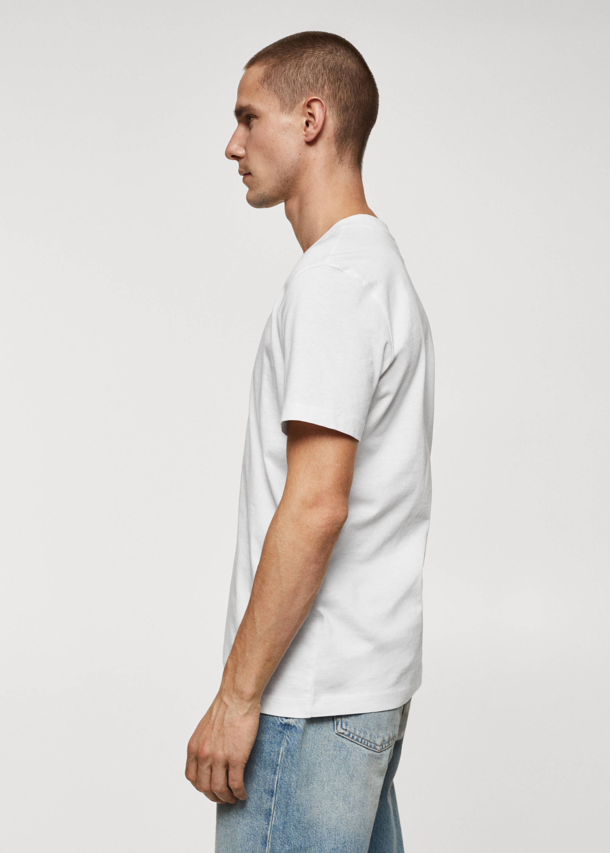 Camiseta básica algodón cuello pico - Detalle del artículo 2