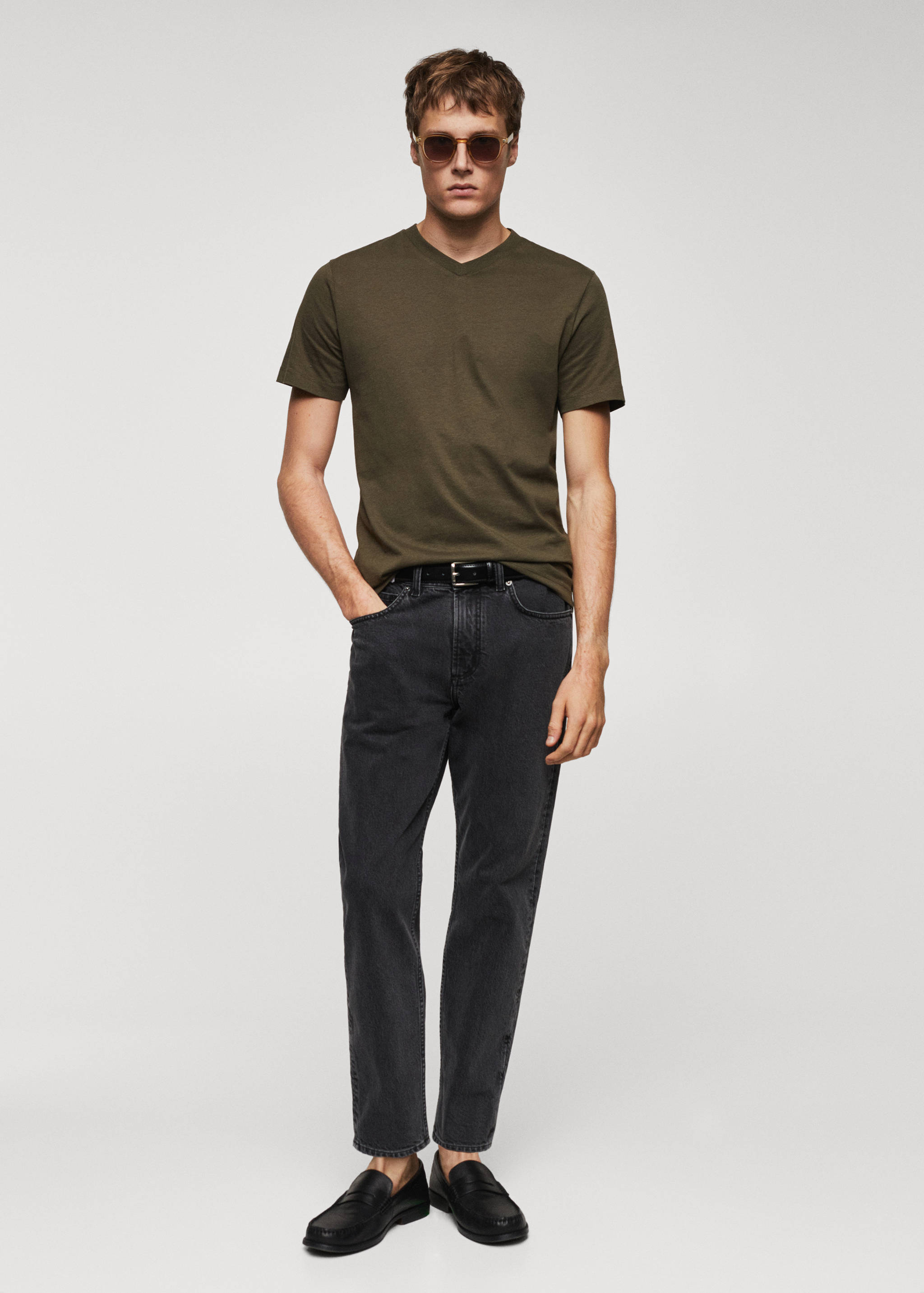 Camiseta básica algodón cuello pico - Plano general