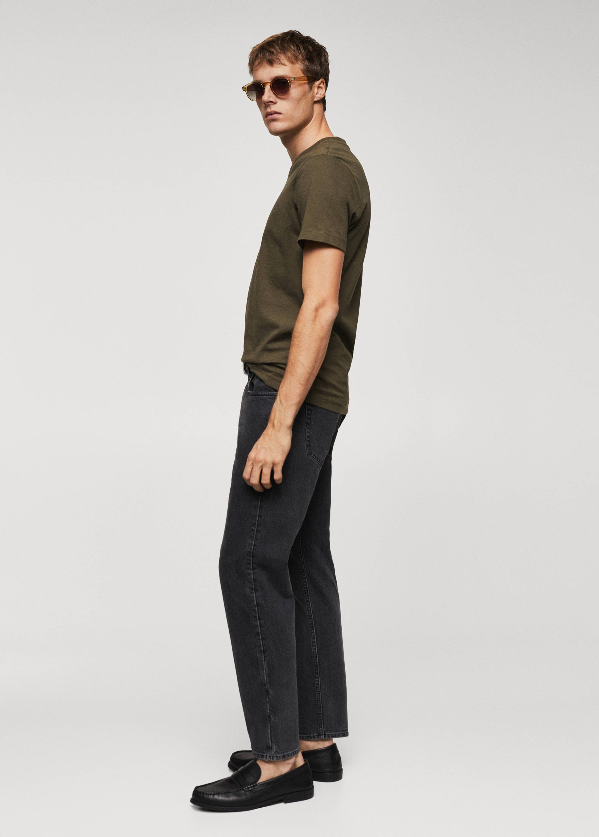 Camiseta básica algodón cuello pico - Detalle del artículo 2