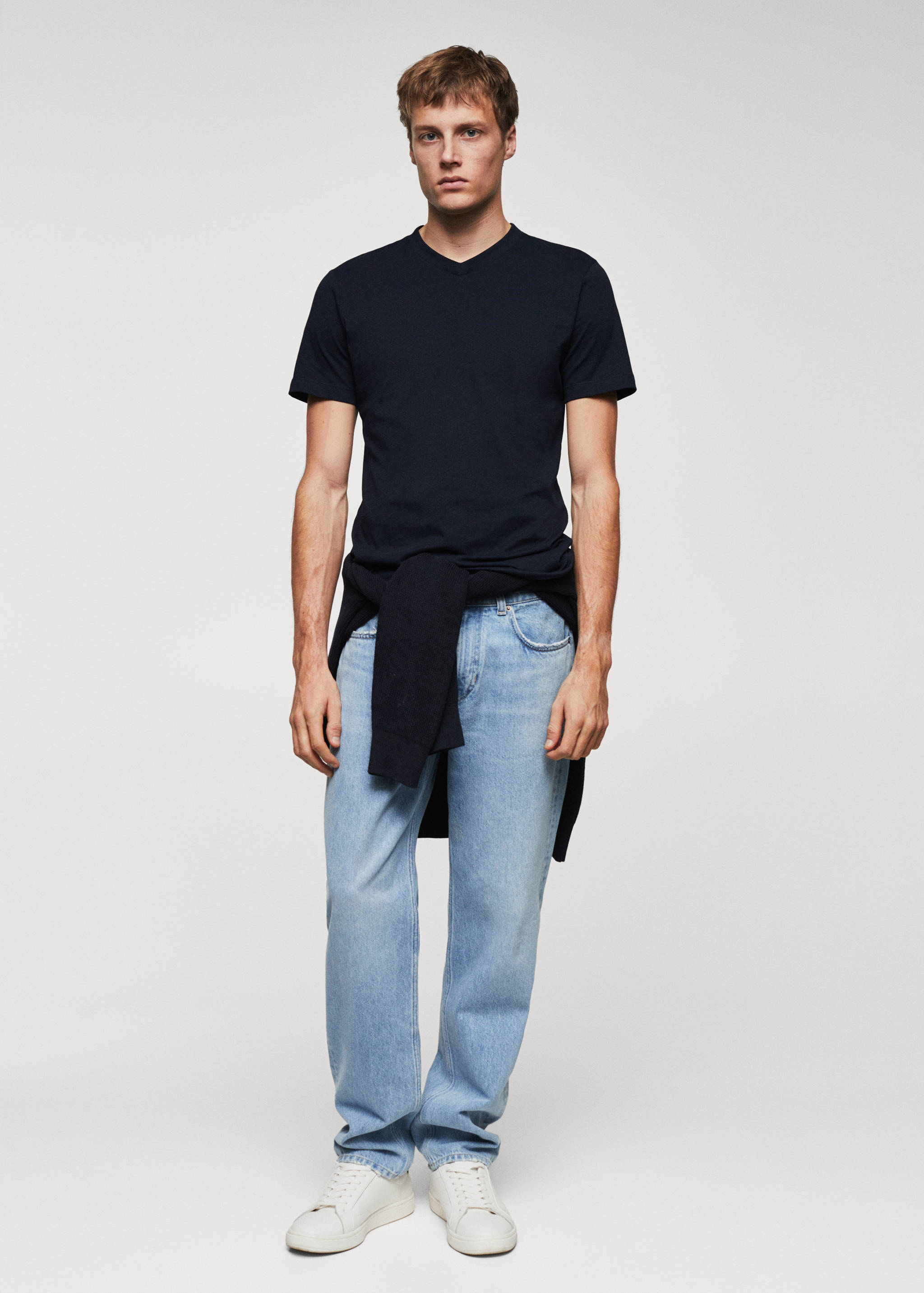 Camiseta básica algodón cuello pico - Plano general