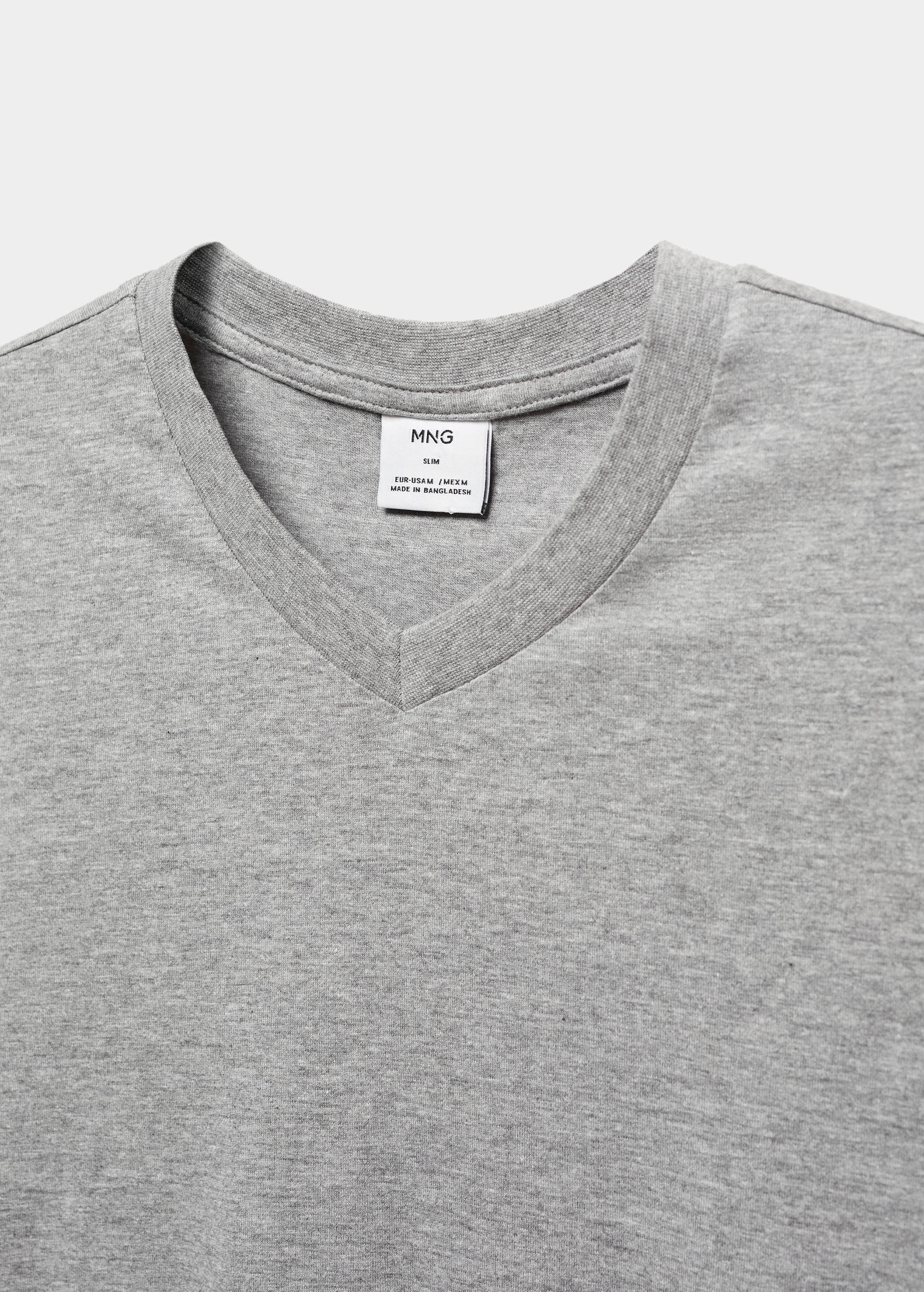 Camiseta básica algodón cuello pico - Detalle del artículo 8