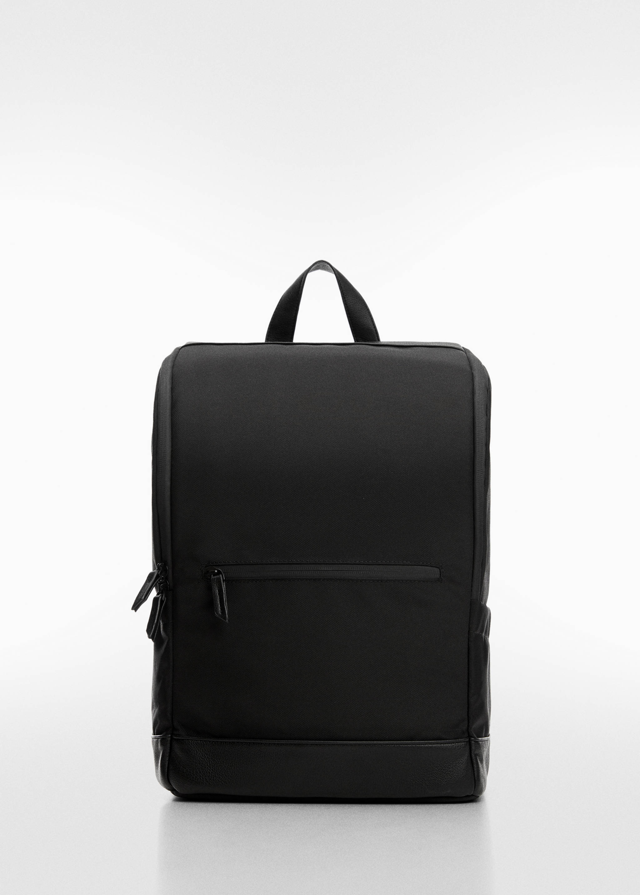 Rucksack mit Details in Leder-Optik - Artikel ohne Model