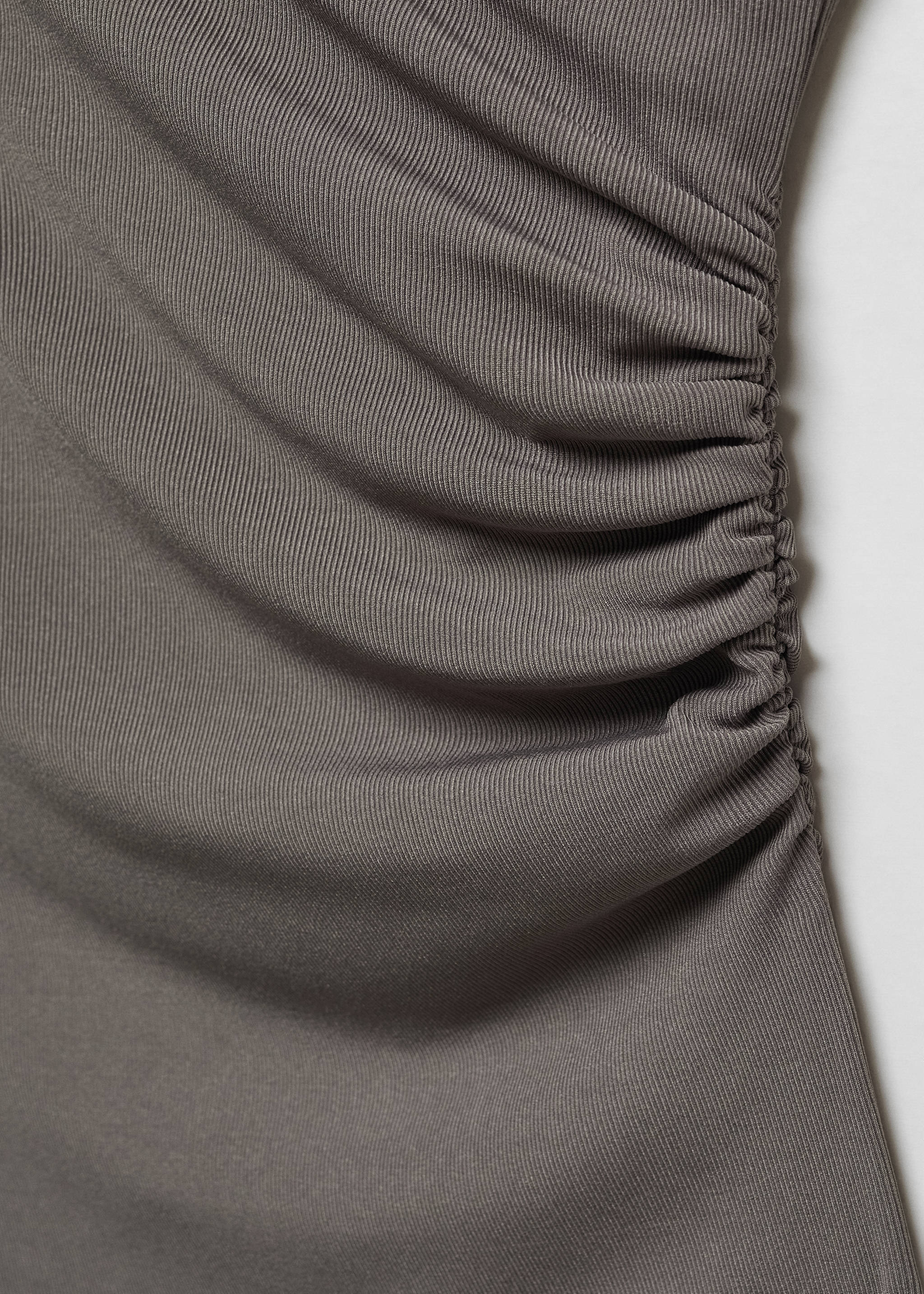 Asymmetric design top - Details of the article 8