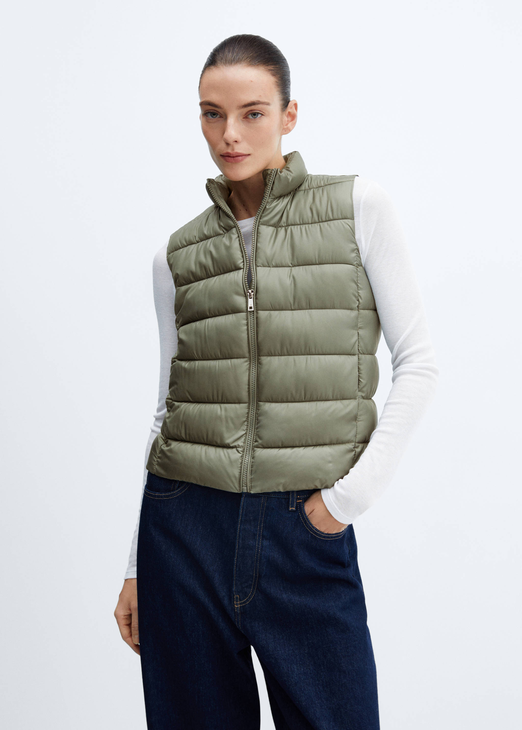 Ultra-light quilted gilet - Medium plane