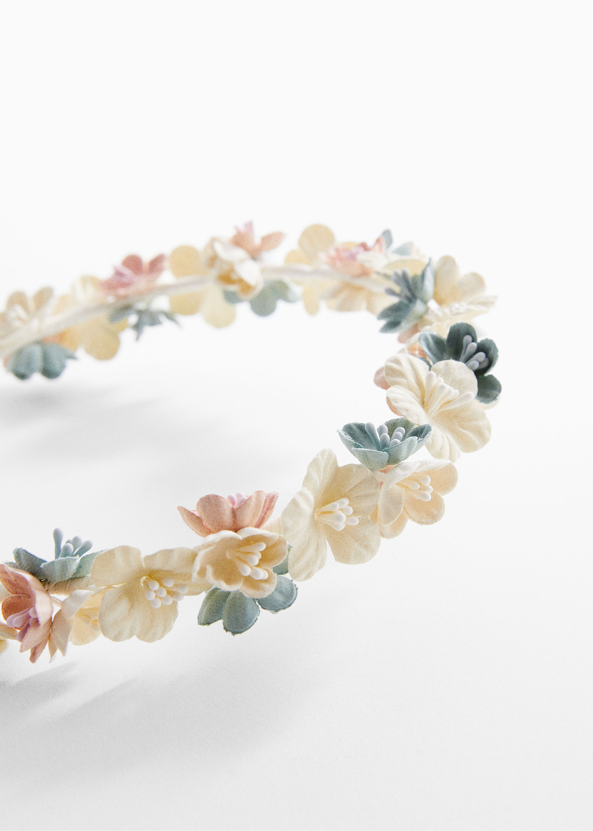 Diadema flores relieve - Plano medio