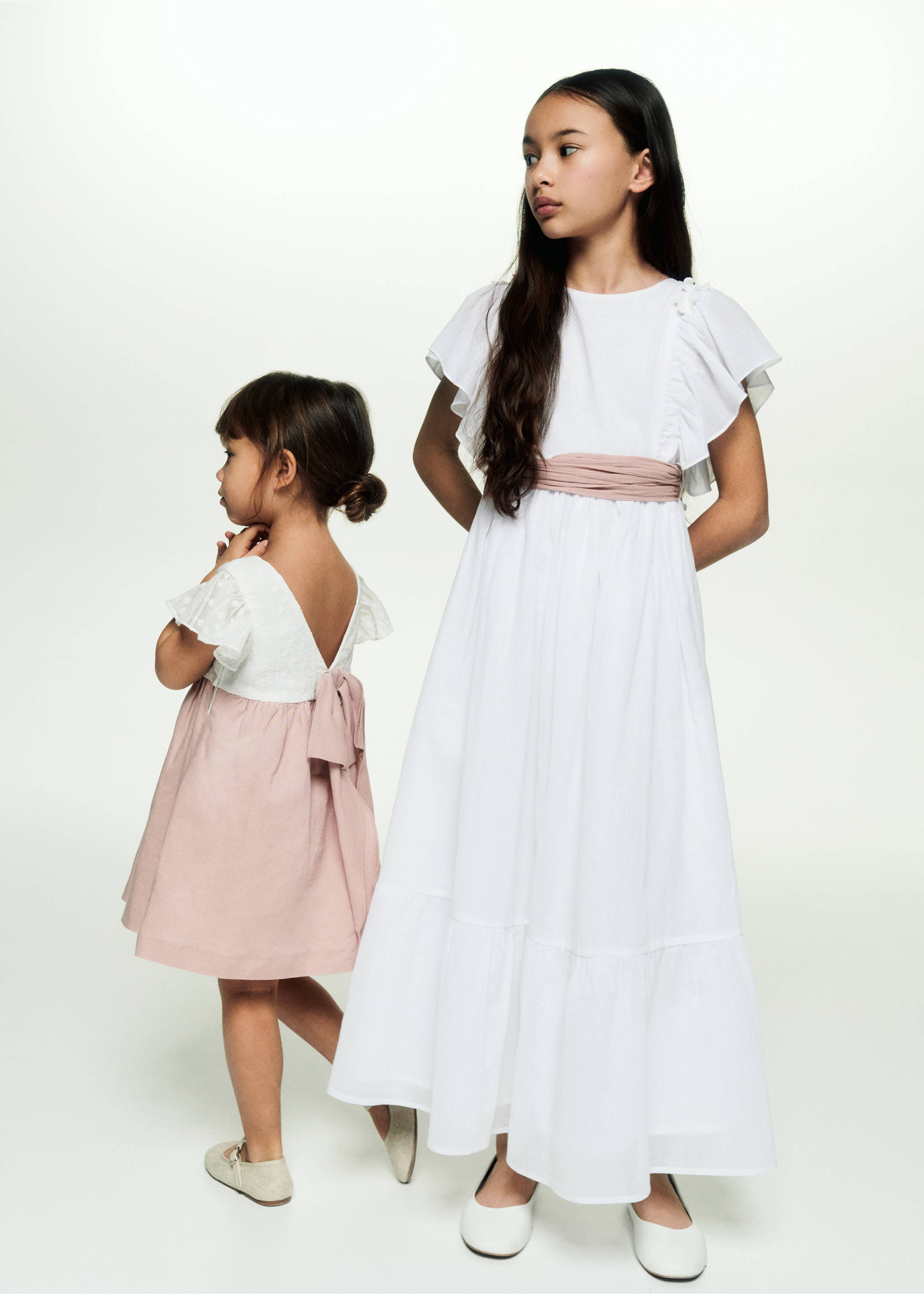 Kleid aus Crinkle-Baumwolle - Allgemeine Ansicht, Weiß. Ref: 67093694-00.