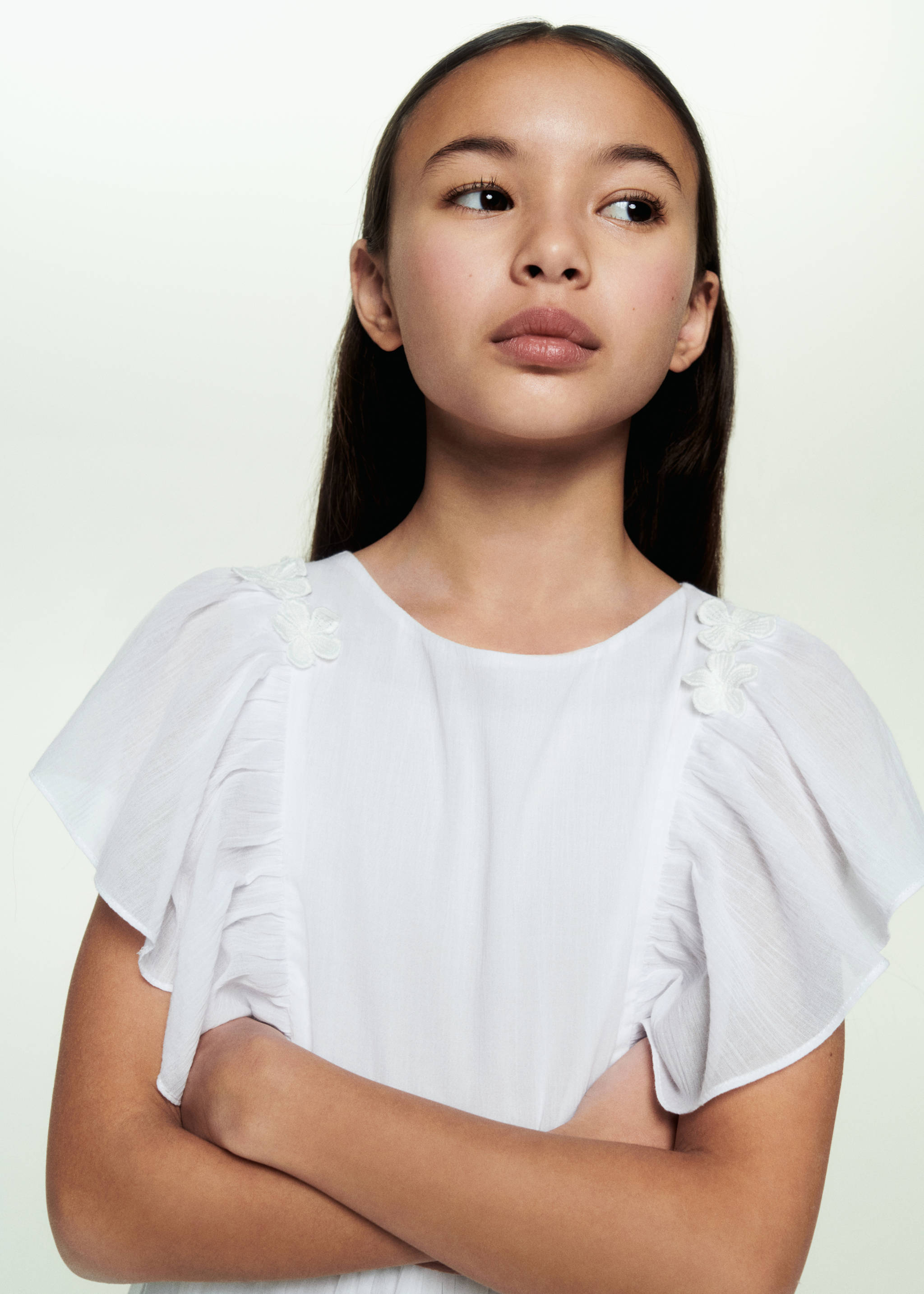 Kleid aus Crinkle-Baumwolle - Detail des Artikels 6, Weiß. Ref: 67093694-00.