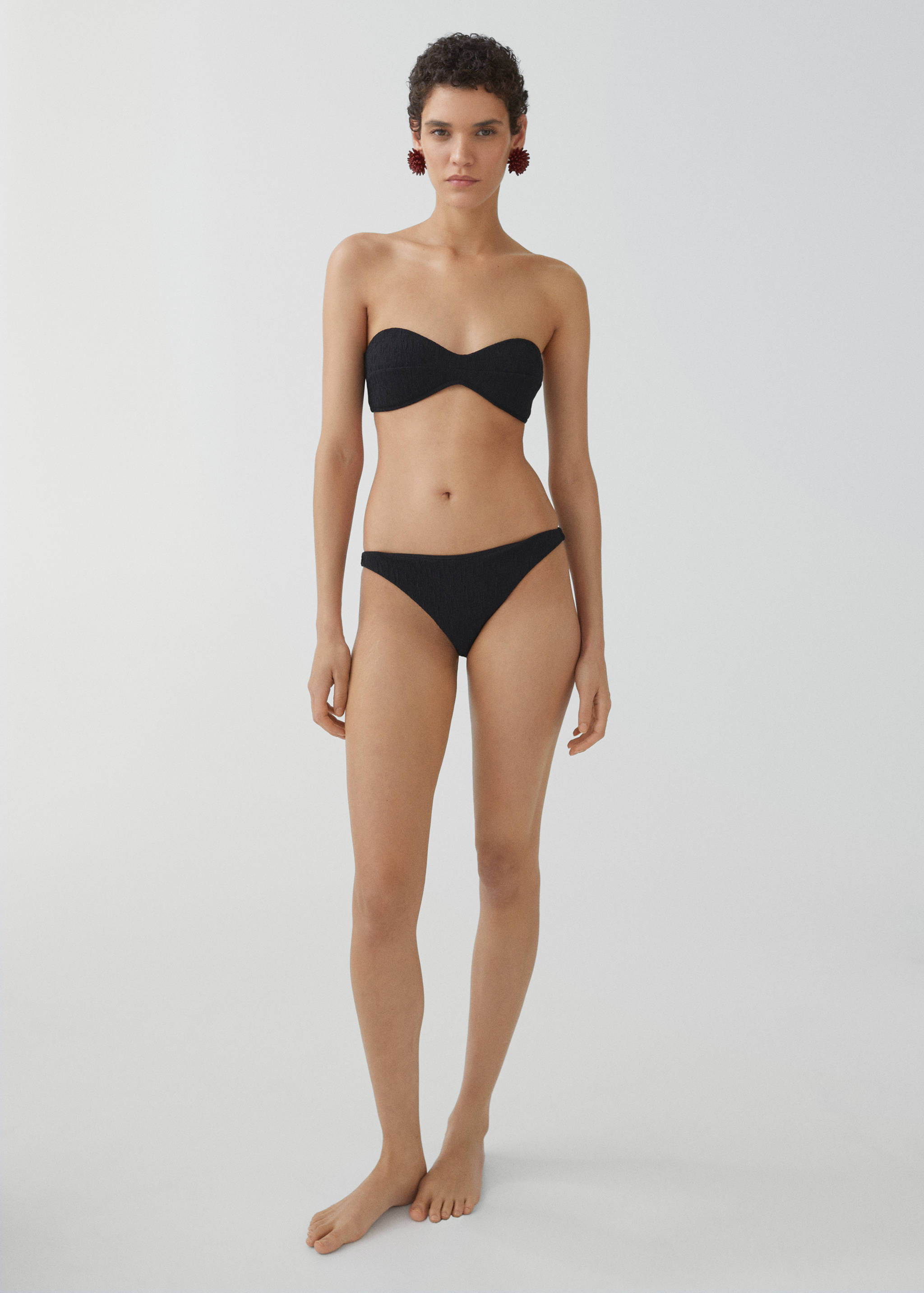 Braguita bikini clásica textura - Plano general
