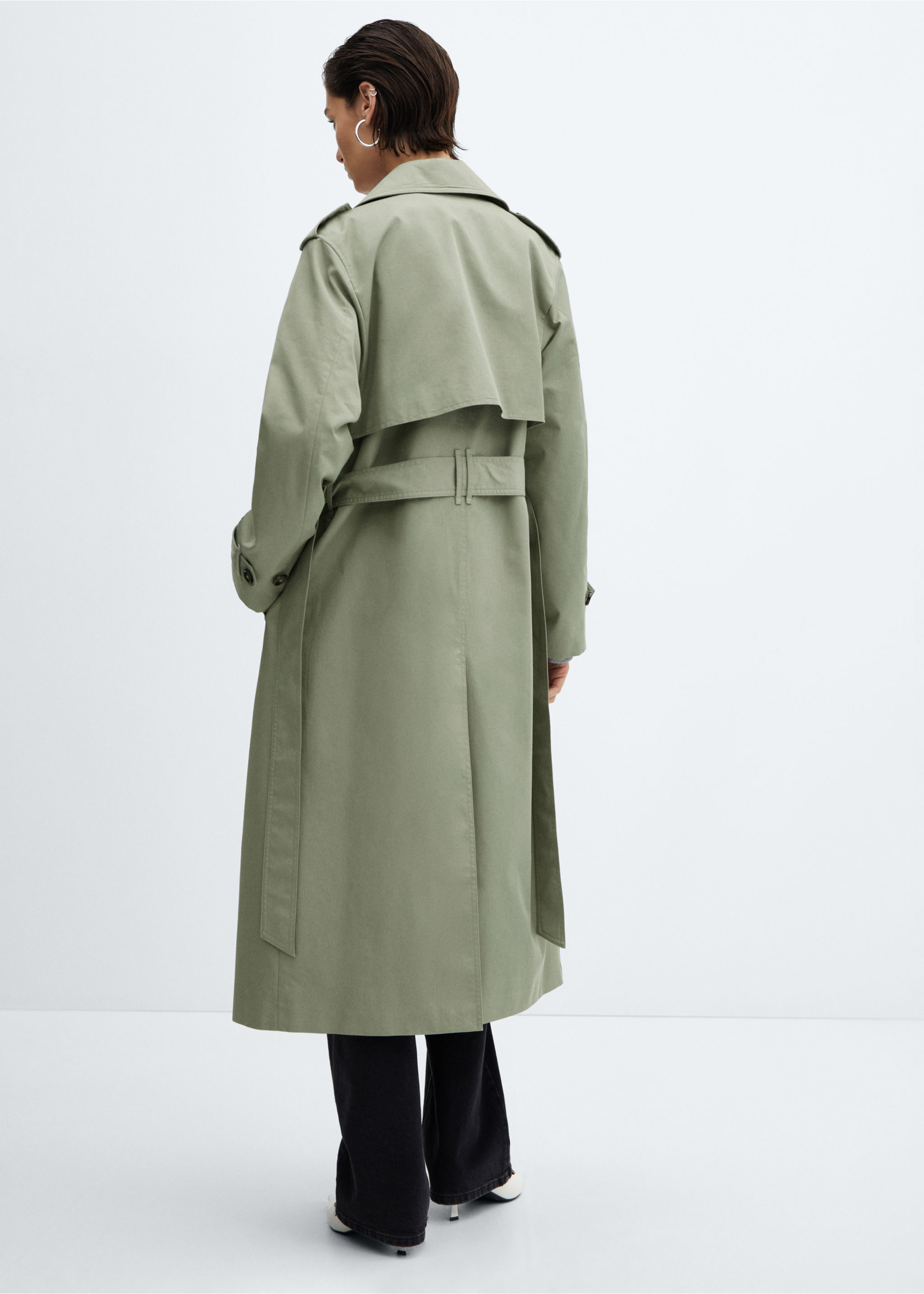 Double-breasted trench coat - Reverse of the article