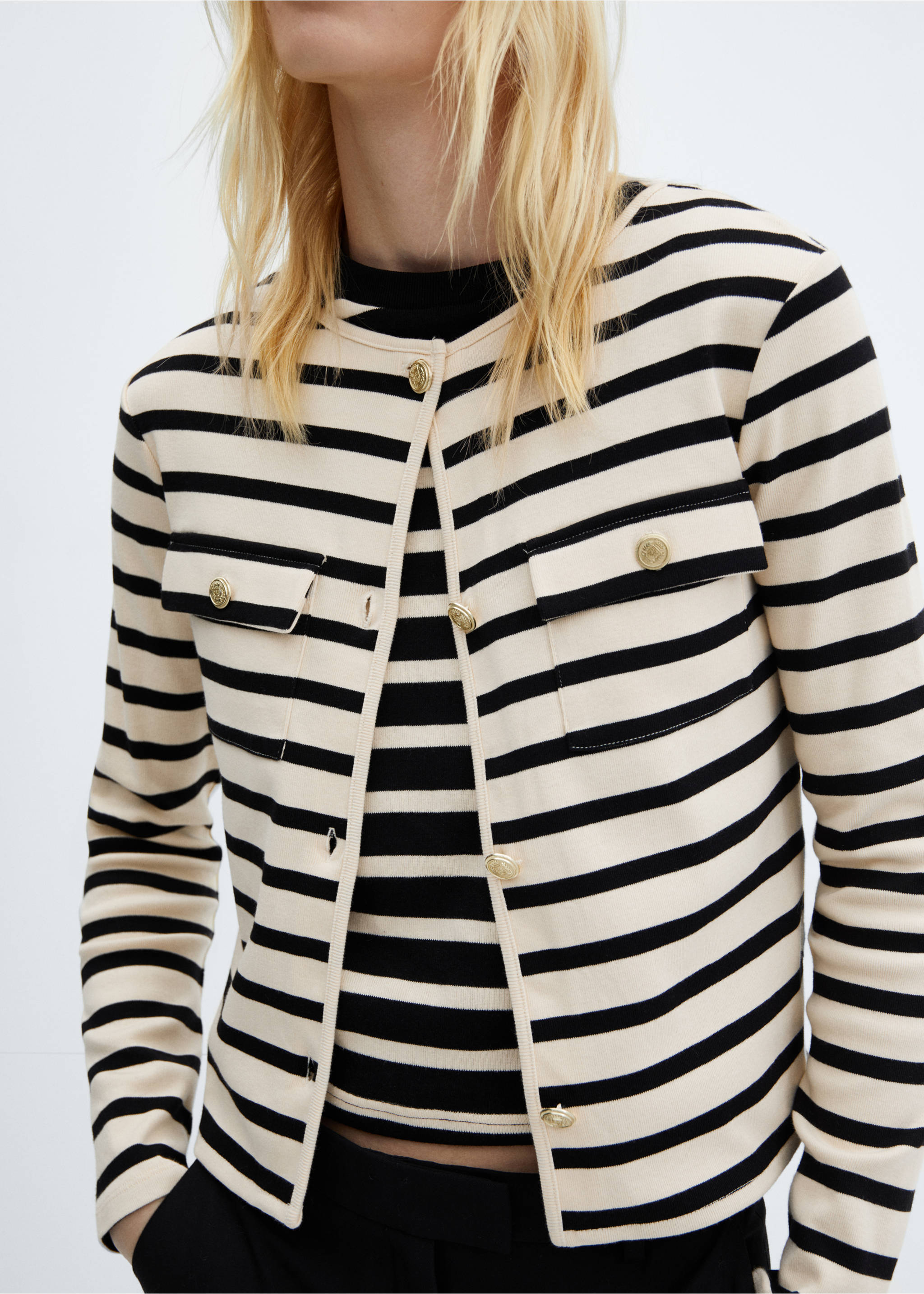 Striped cardigan with buttons - Details of the article 6, Ecru. Ref: 67094036-00.