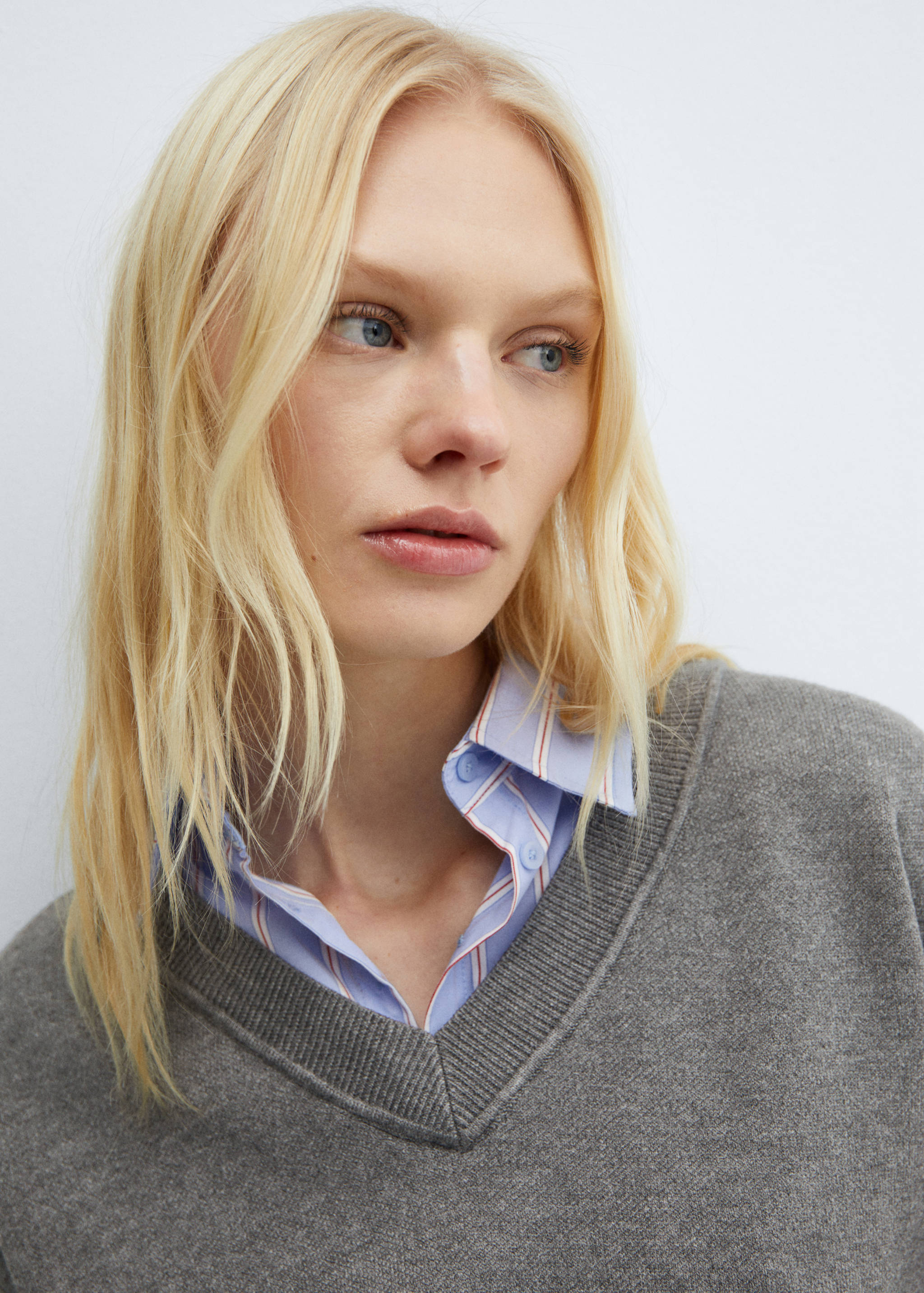 Pullover mit Hemdeinsatz - Detail des Artikels 1