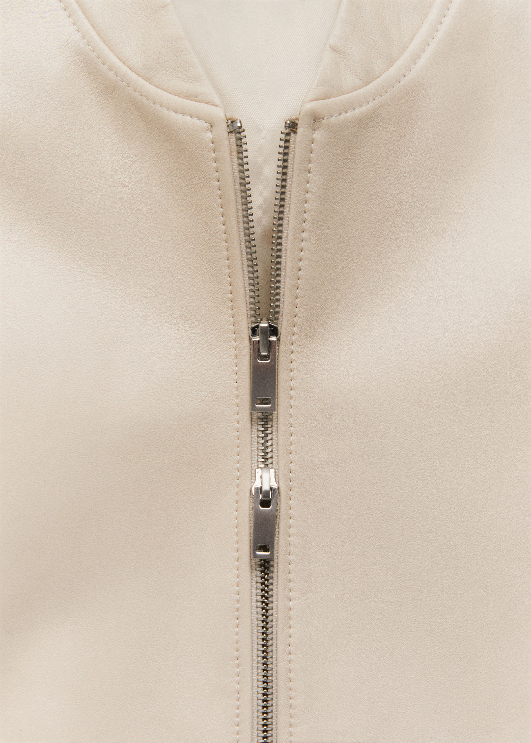 100% leather bomber jacket - Details of the article 8