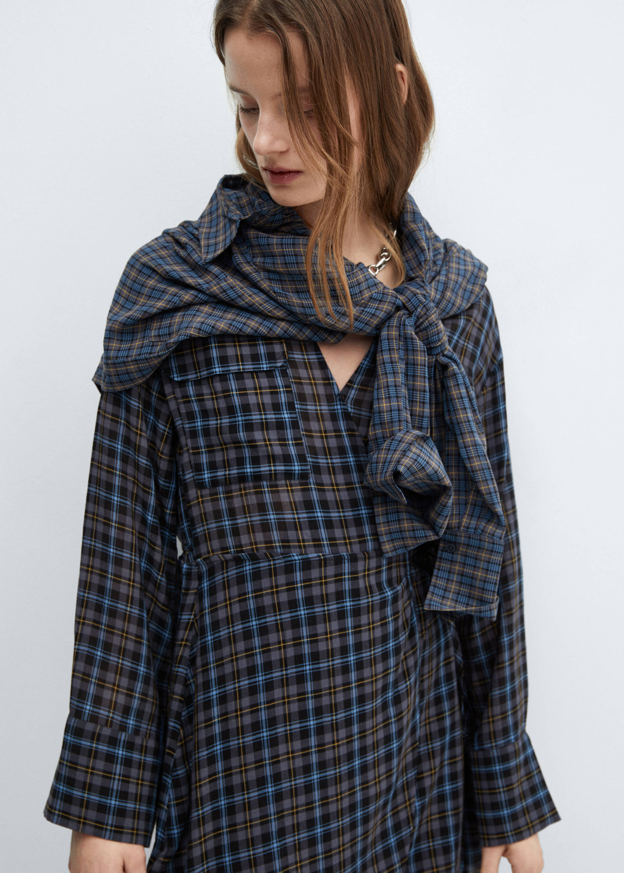 Překřížené šaty s kostkou - Detail zboží 2