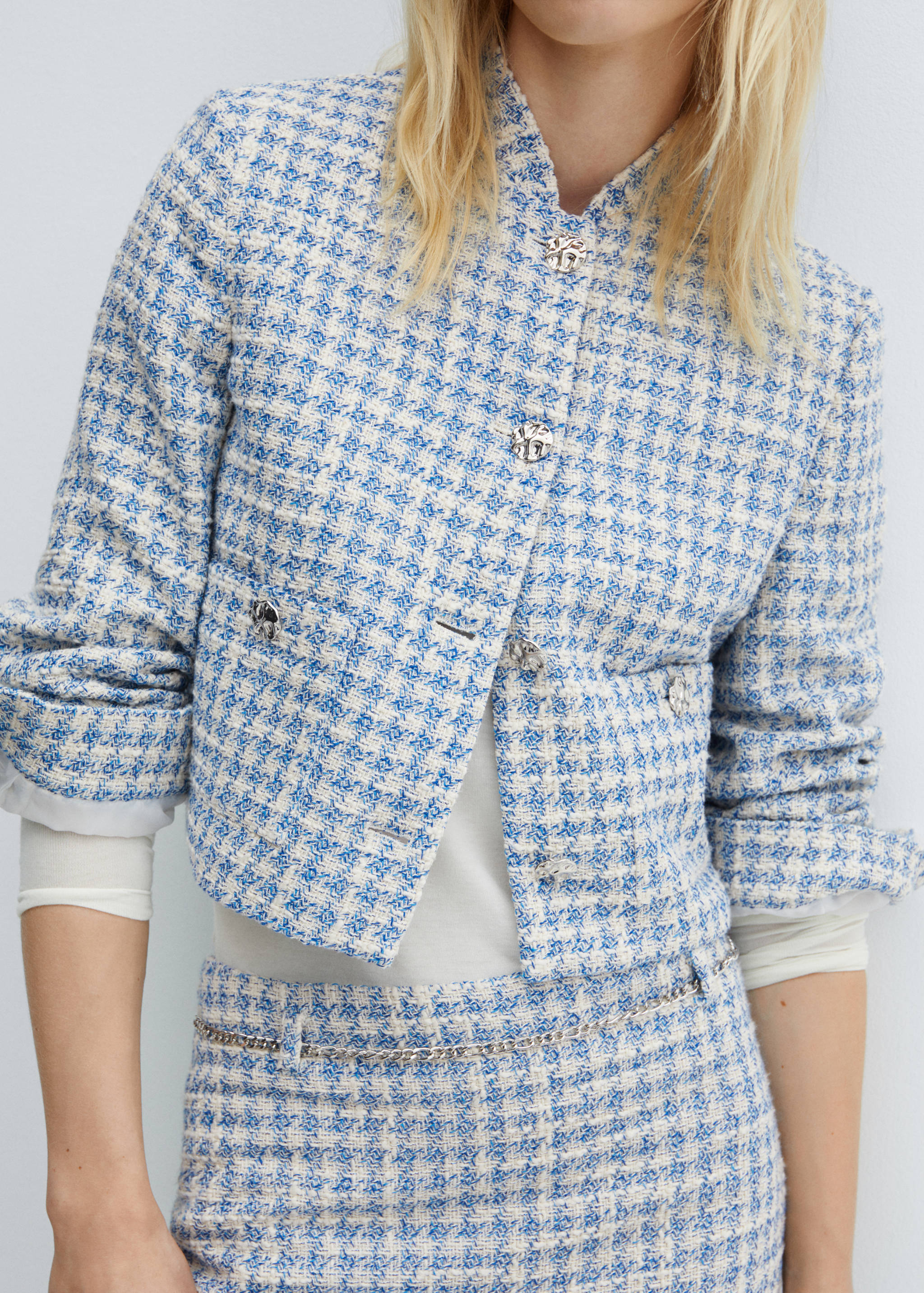 Tweed jacket with metal buttons - Details of the article 3