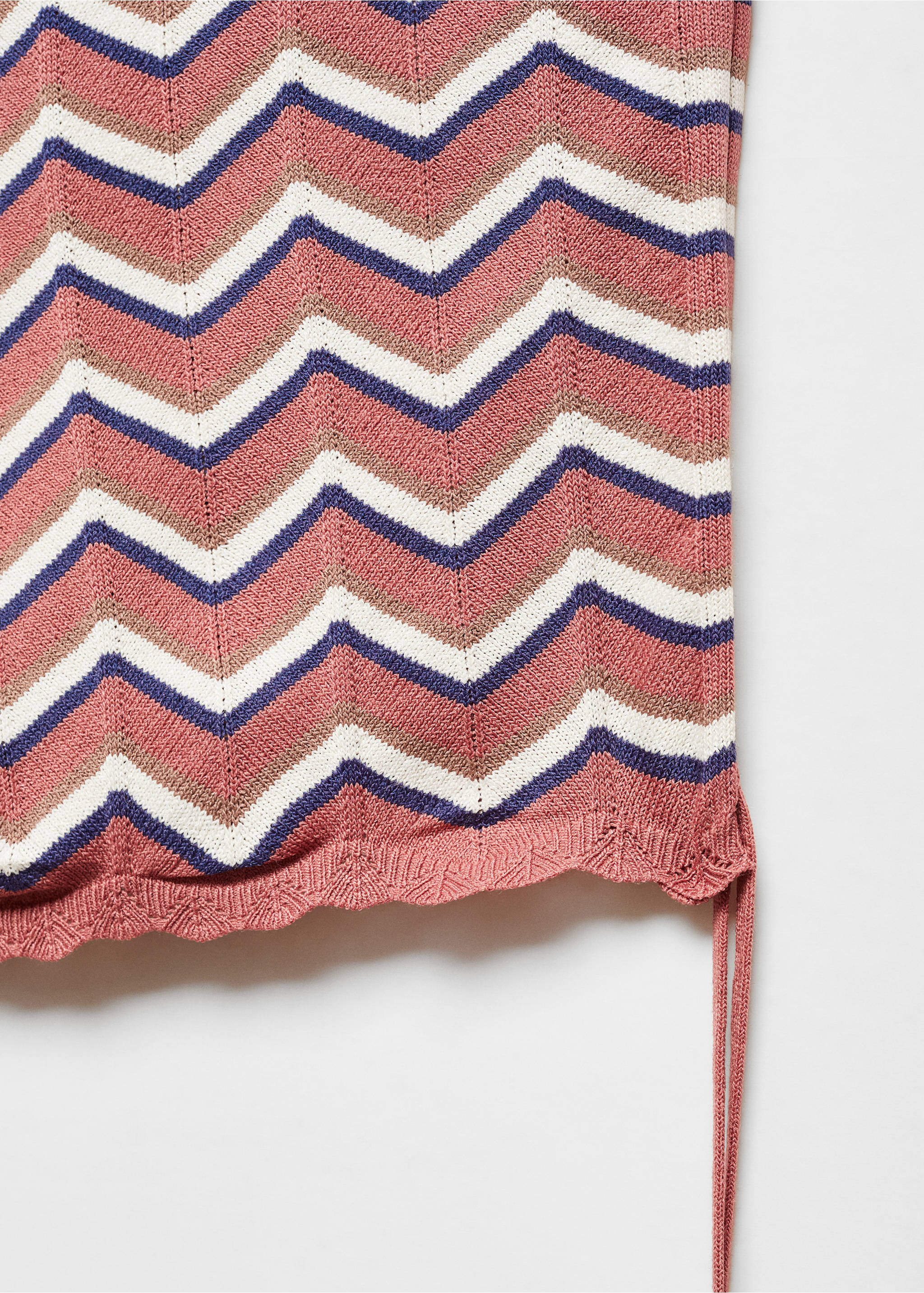 Asymmetric knit sweater - Details of the article 8, Pink. Ref: 67094439-00.