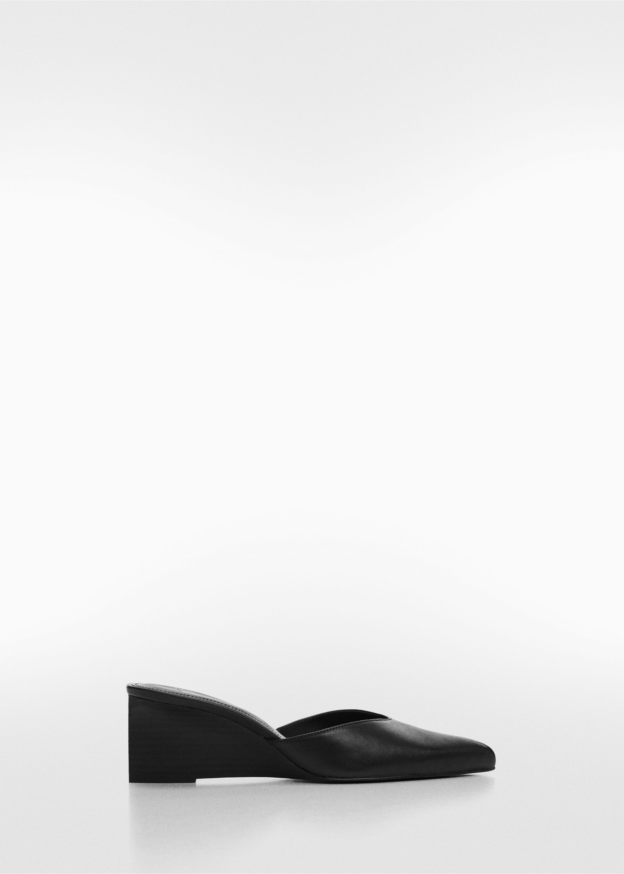 Pointed toe leather shoes - Article without model