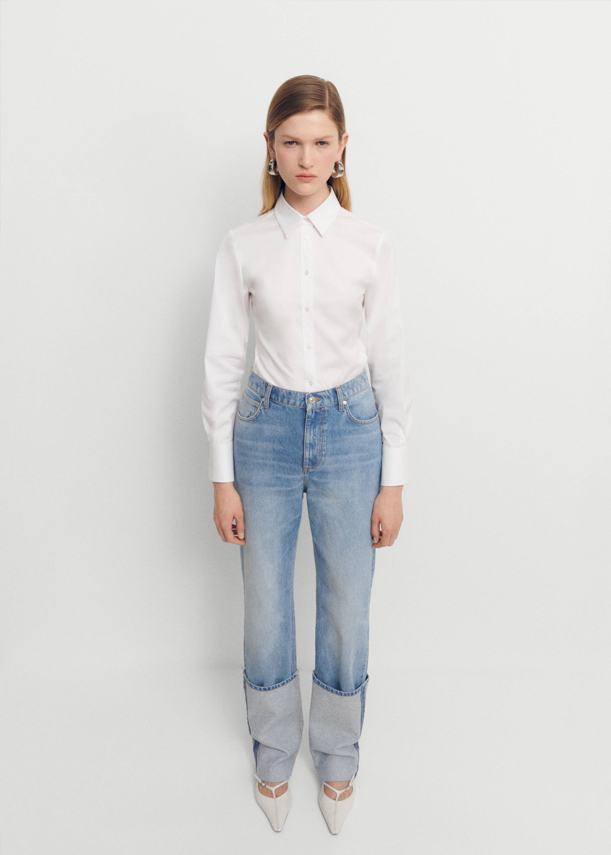 Alul felhajtott egyenesszárú farmer - Általános sík