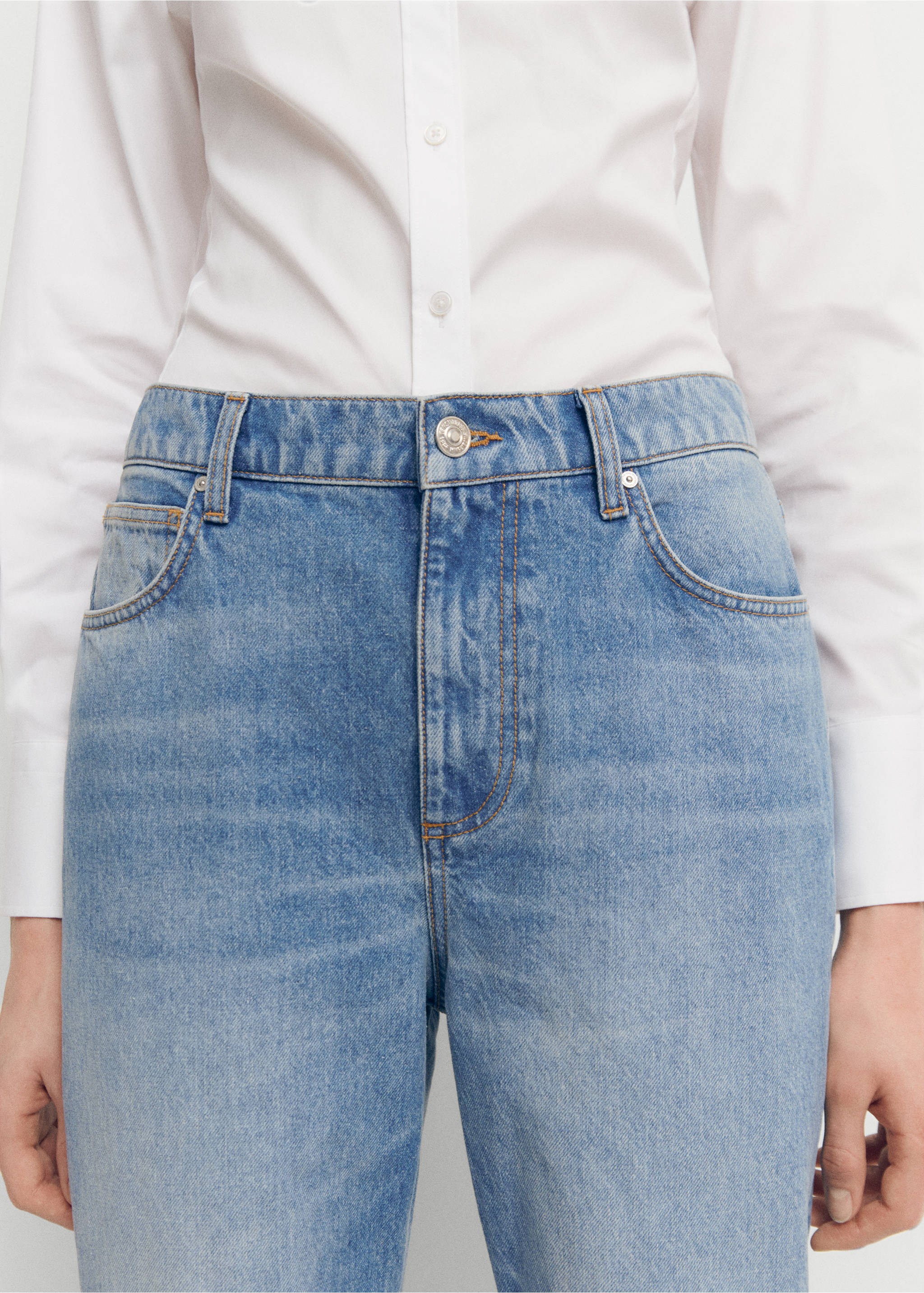 Turned-up straight jeans - Details of the article 1, Medium Blue. Ref: 67094474-00.