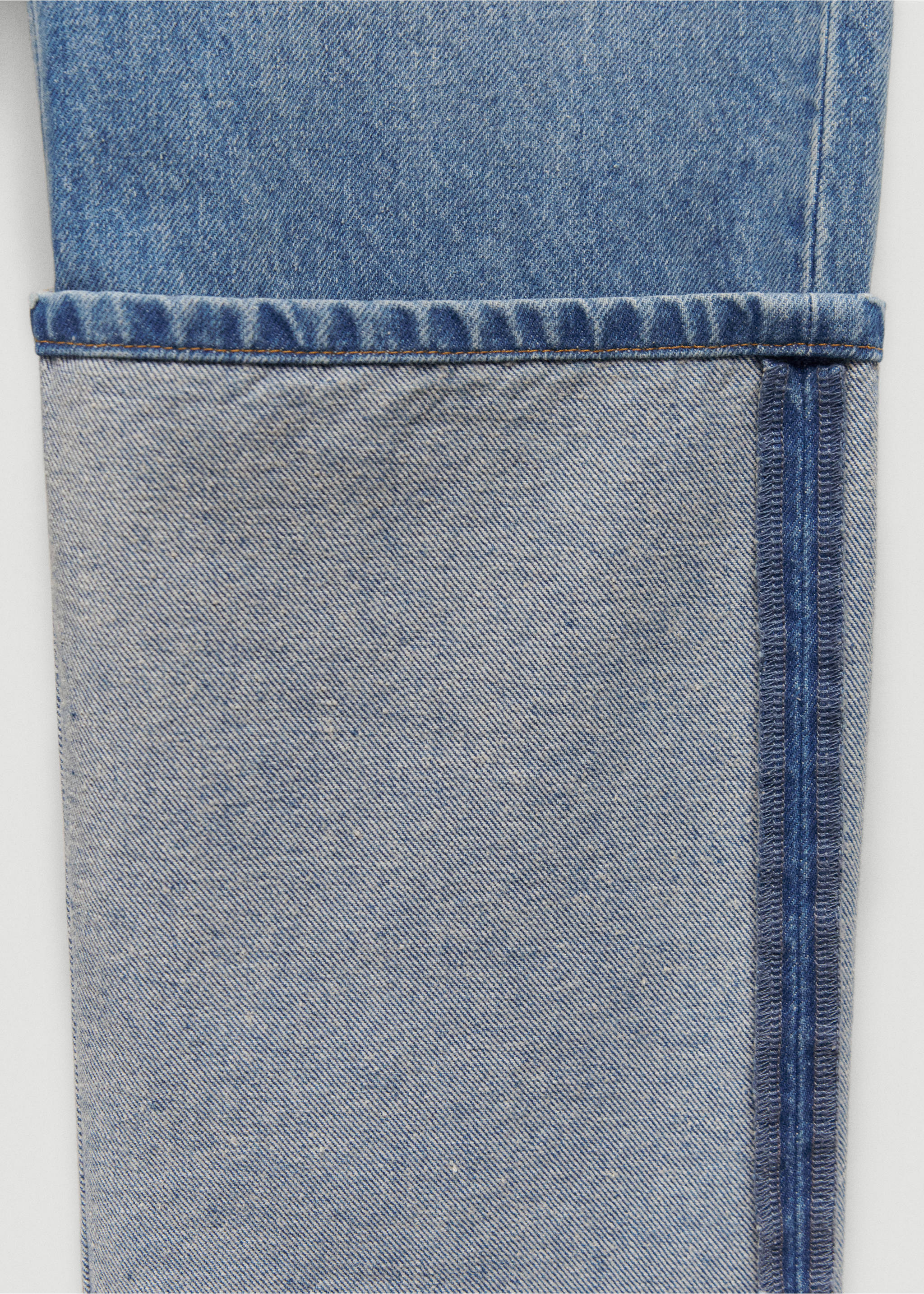Turned-up straight jeans - Details of the article 8, Medium Blue. Ref: 67094474-00.