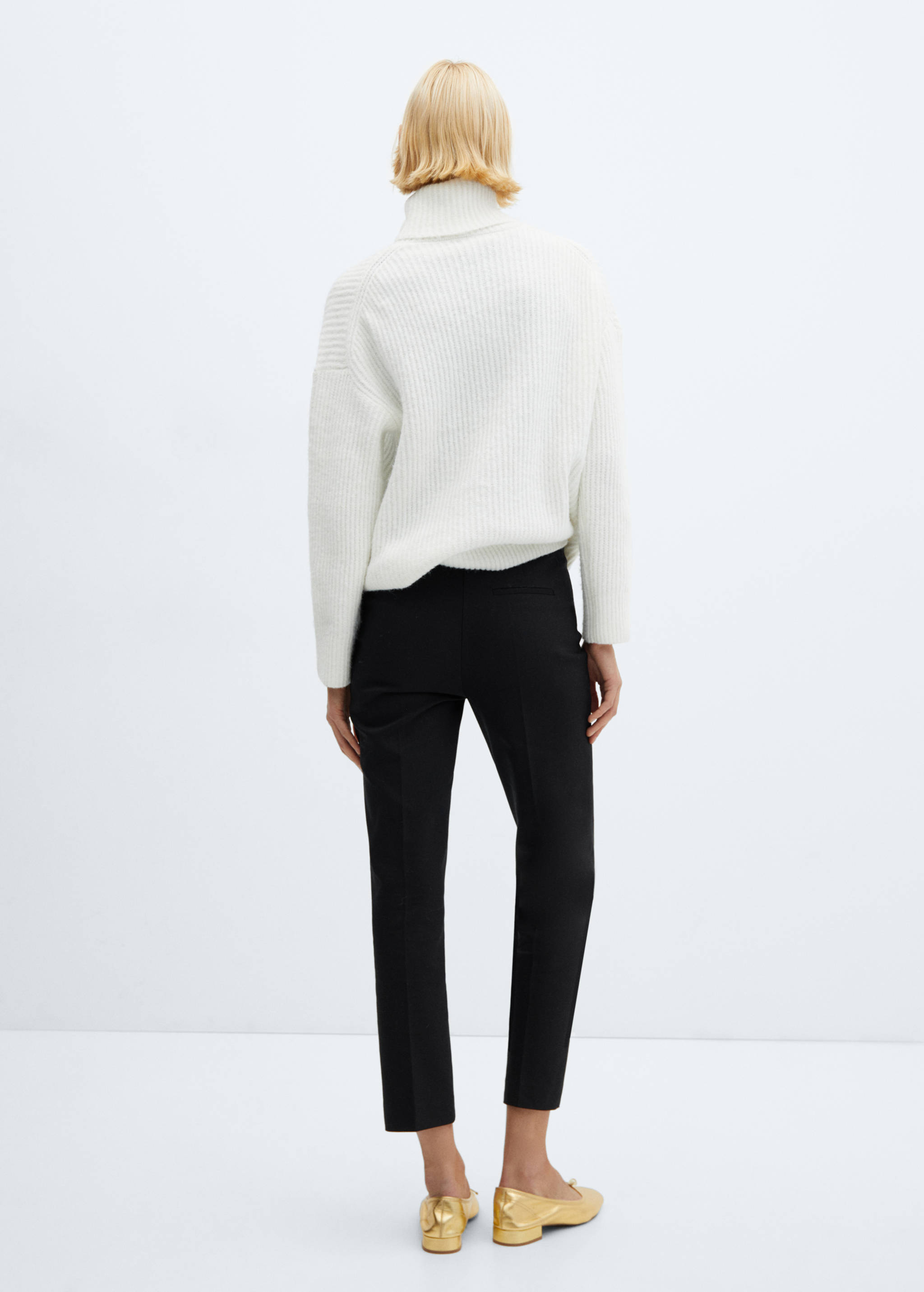 Cropped broek met knopen - Achterkant van het artikel