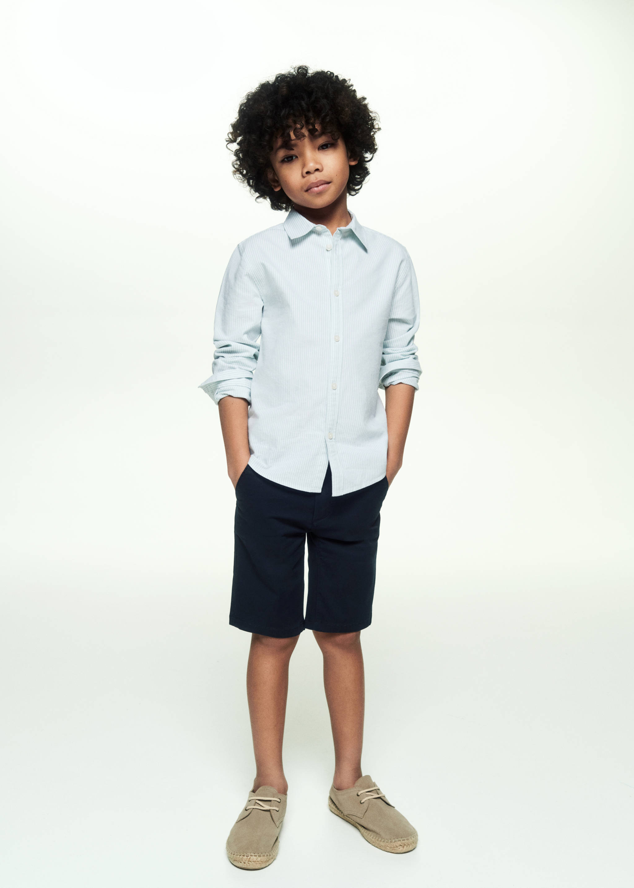 Bermuda chino lin - Détail de l'article 5, Bleu marine foncé. Ref: 67094784-00.