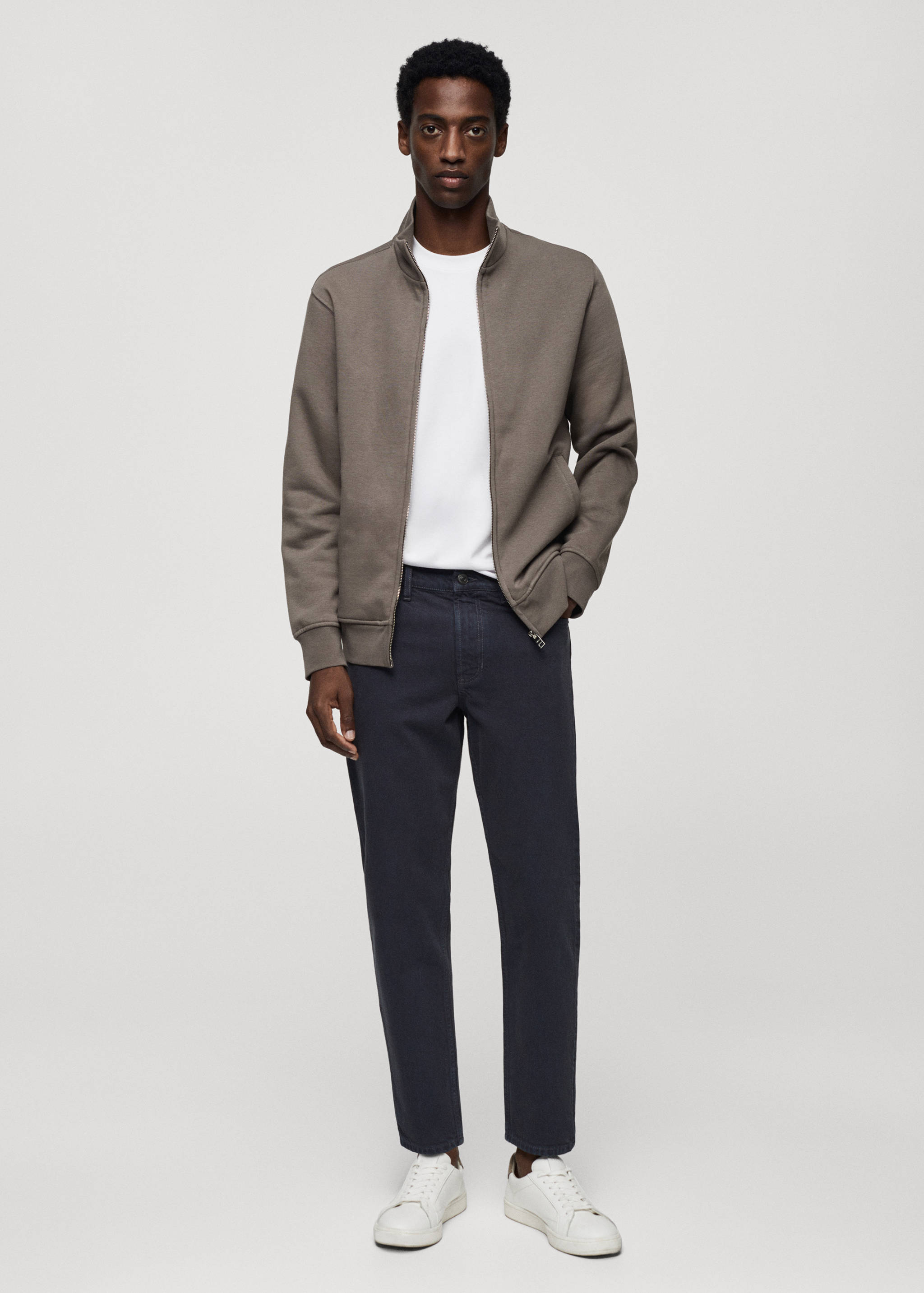 Tapered-fit jeans - General plane