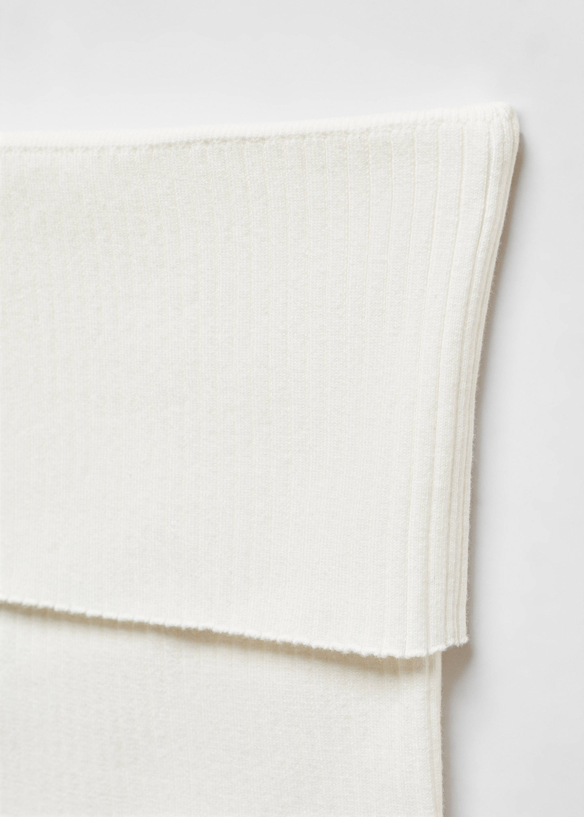 Top s výstřihem bez ramínek - Detail zboží 8