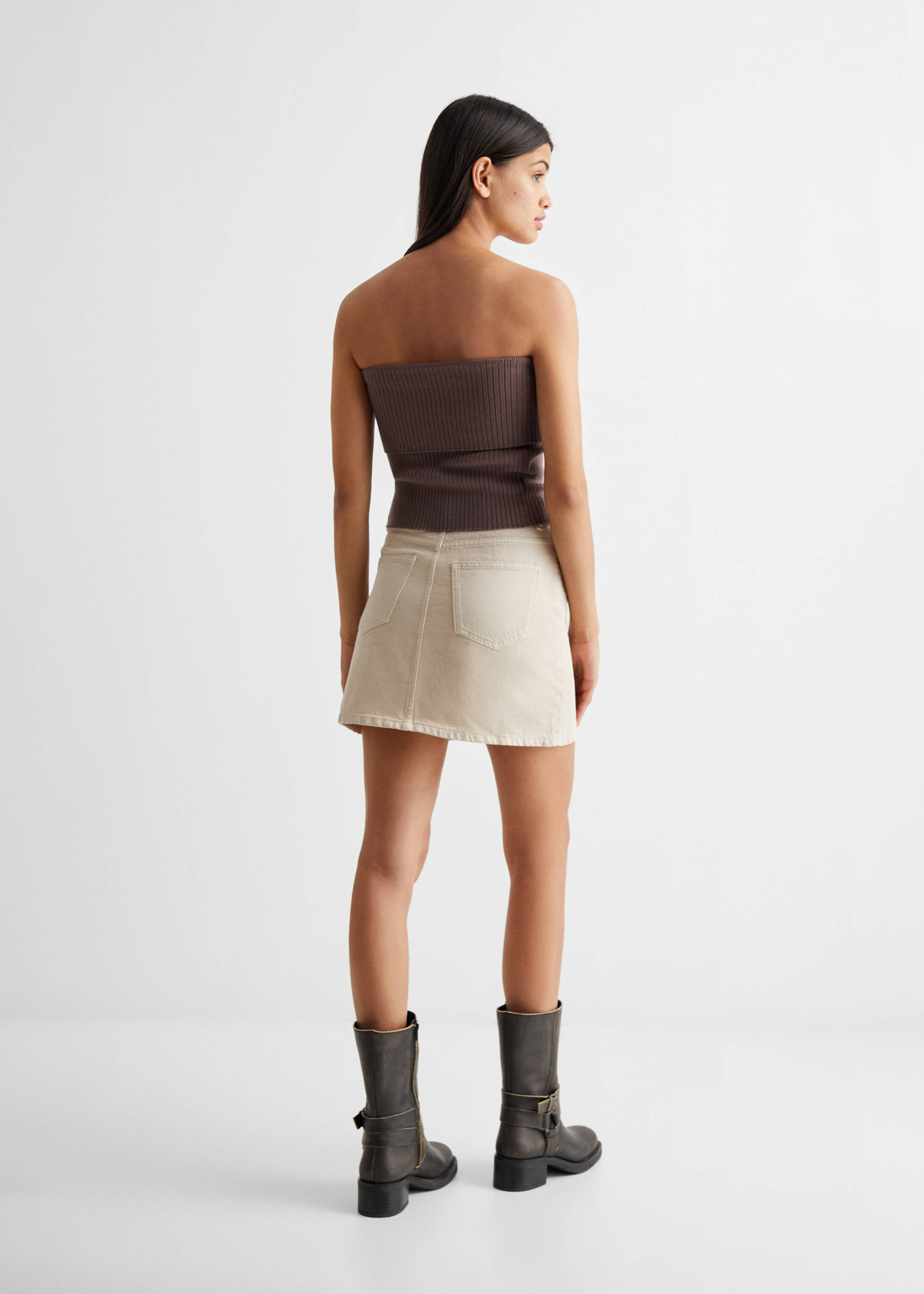 Top s výstřihem bez ramínek - Zadní strana zboží