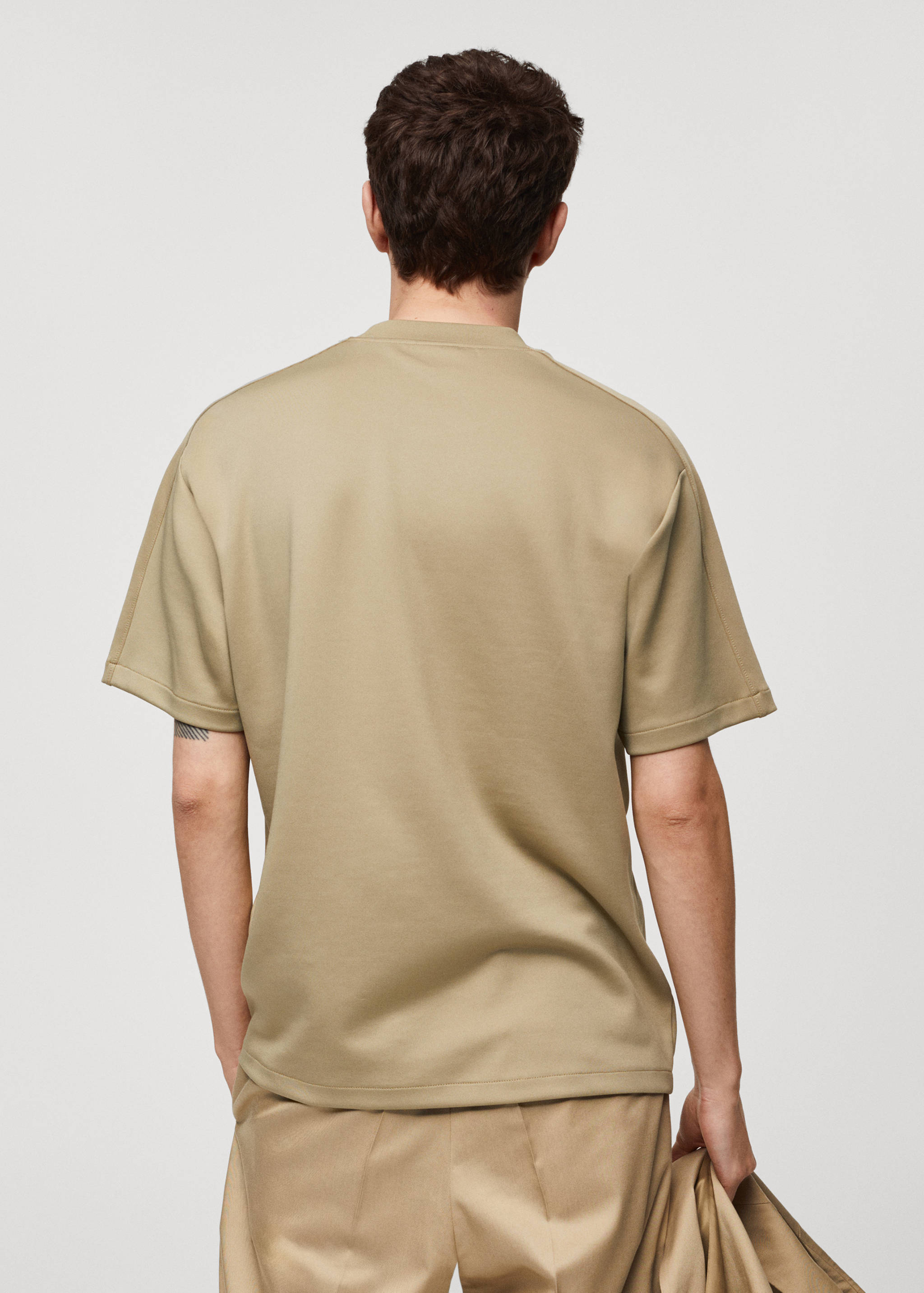 T-shirt relaxed-fit tessuto stretch - Retro dell'articolo