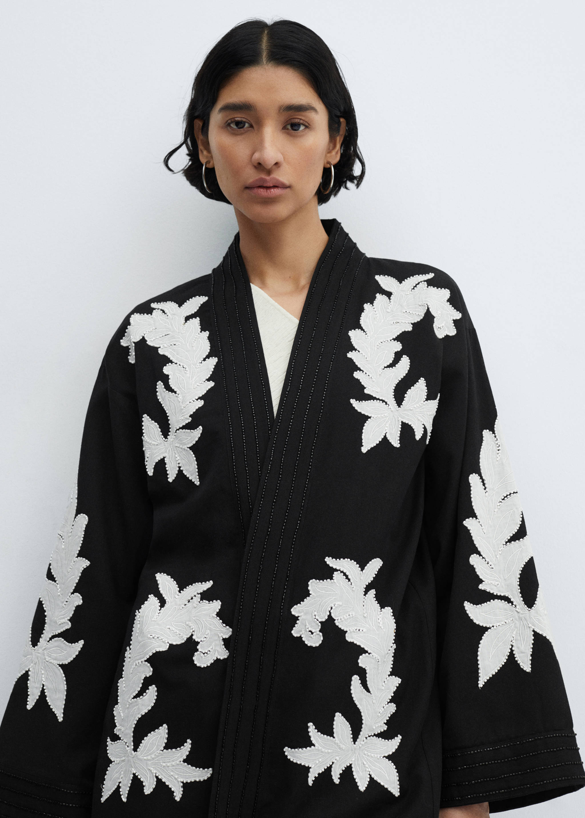 Floral embroidered kaftan - Medium plane