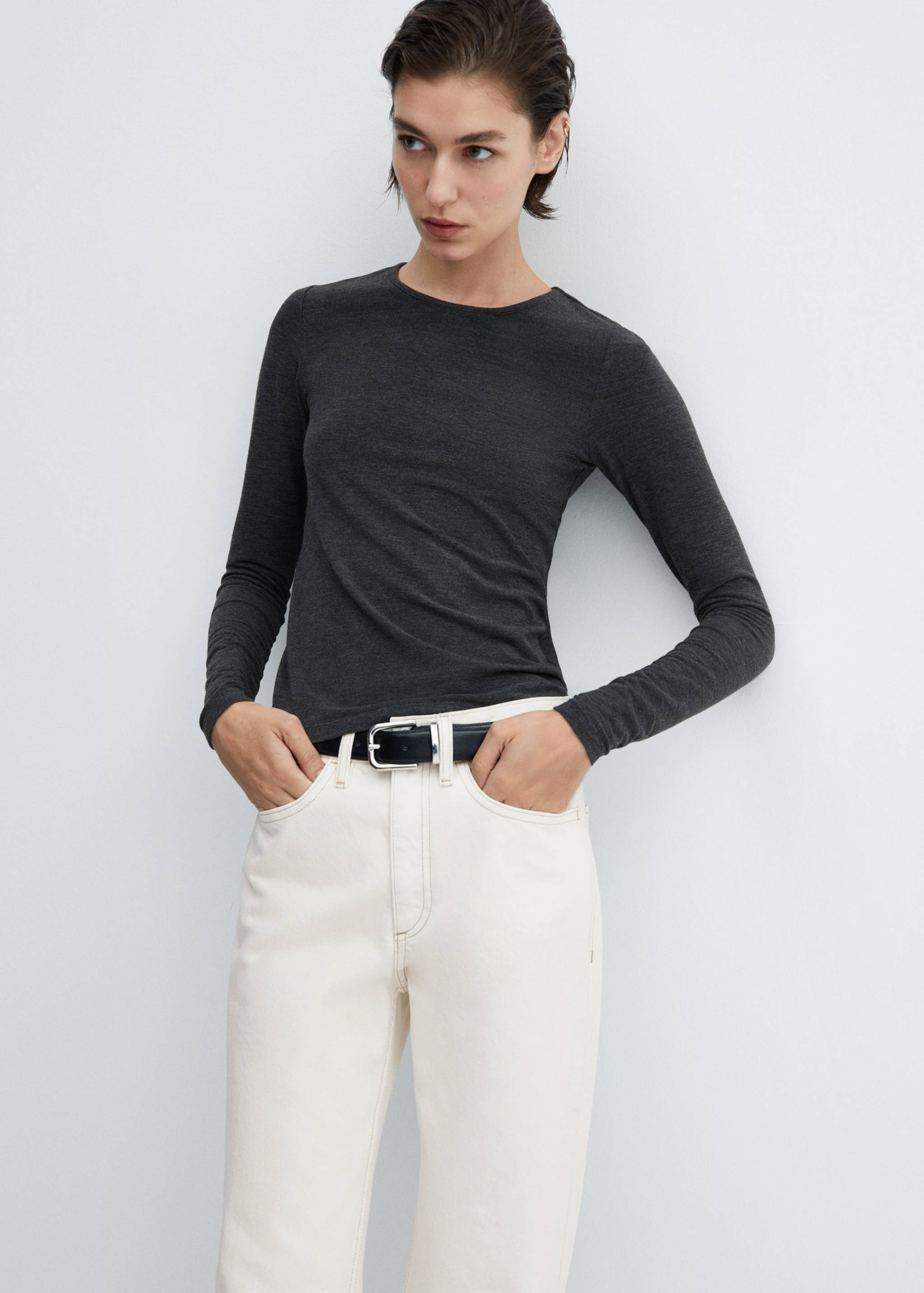 Mid-rise straight jeans - Details of the article 1