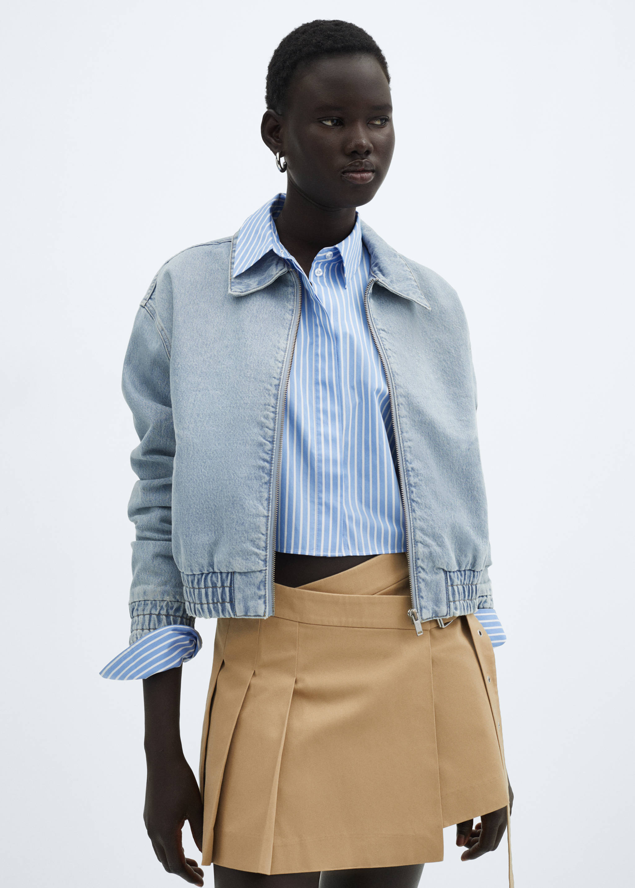 Veste bomber en jean - Plan moyen