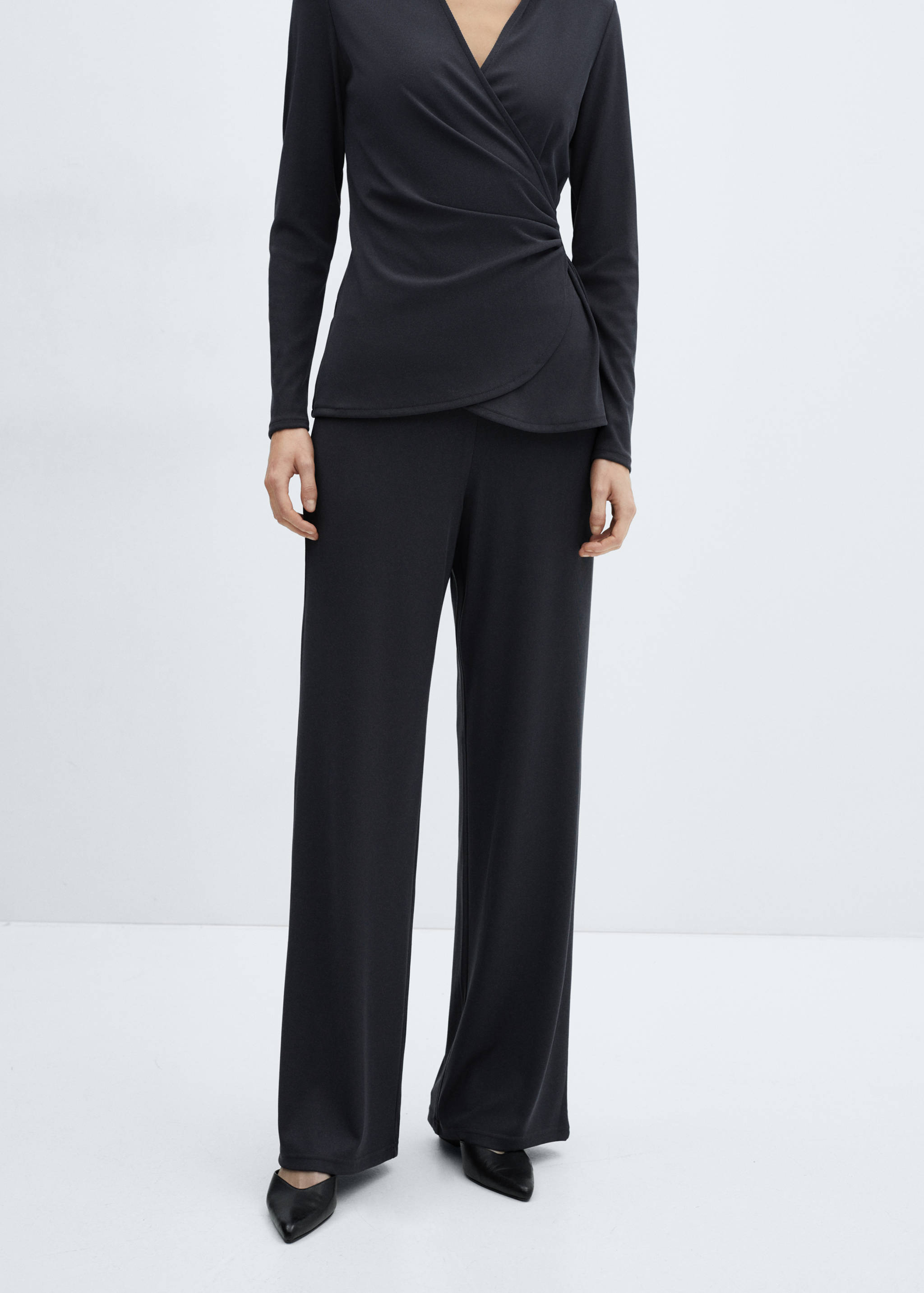 Wide leg trousers with elastic waist - Details of the article 6