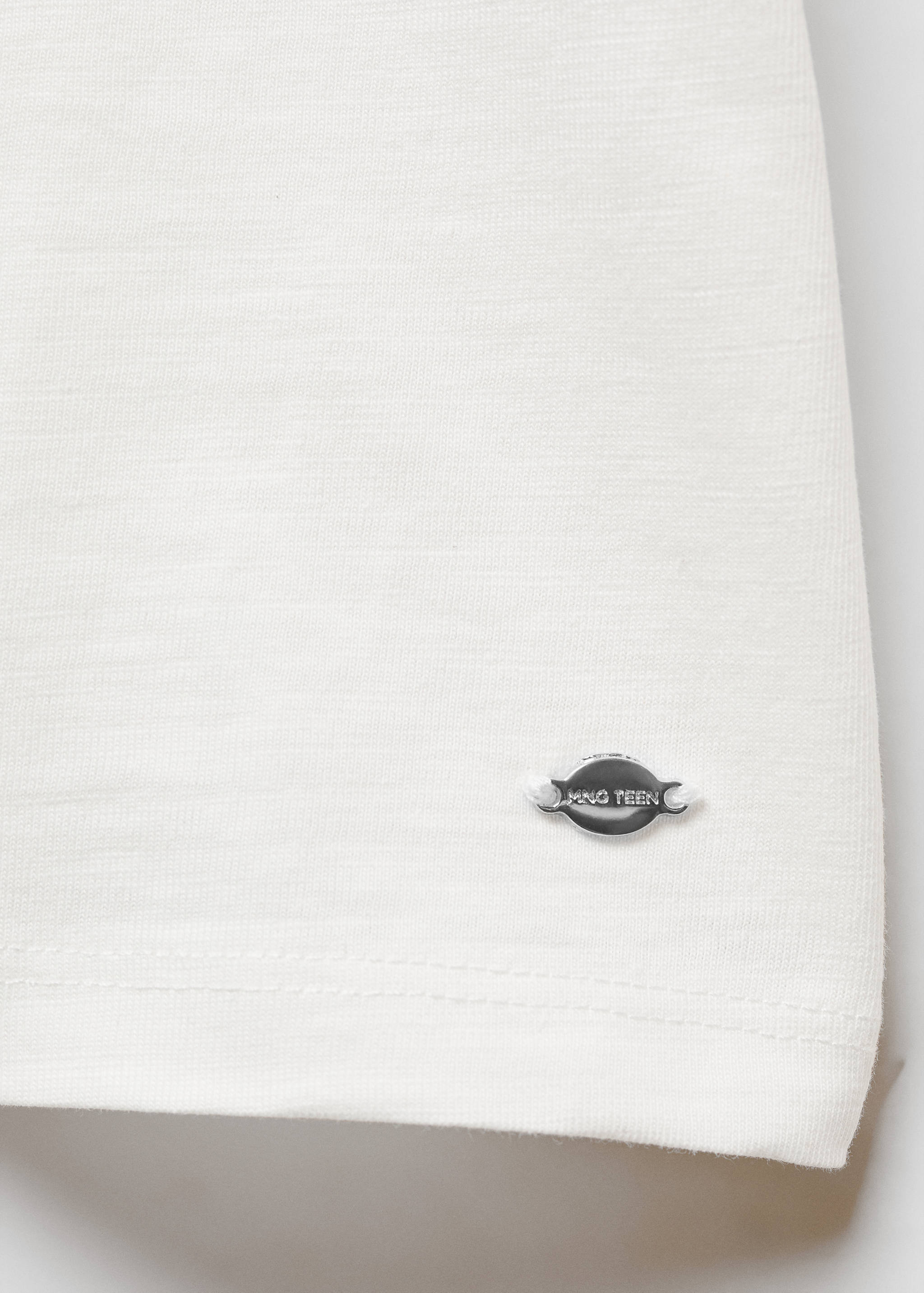 Off shoulders T-shirt - Details of the article 8