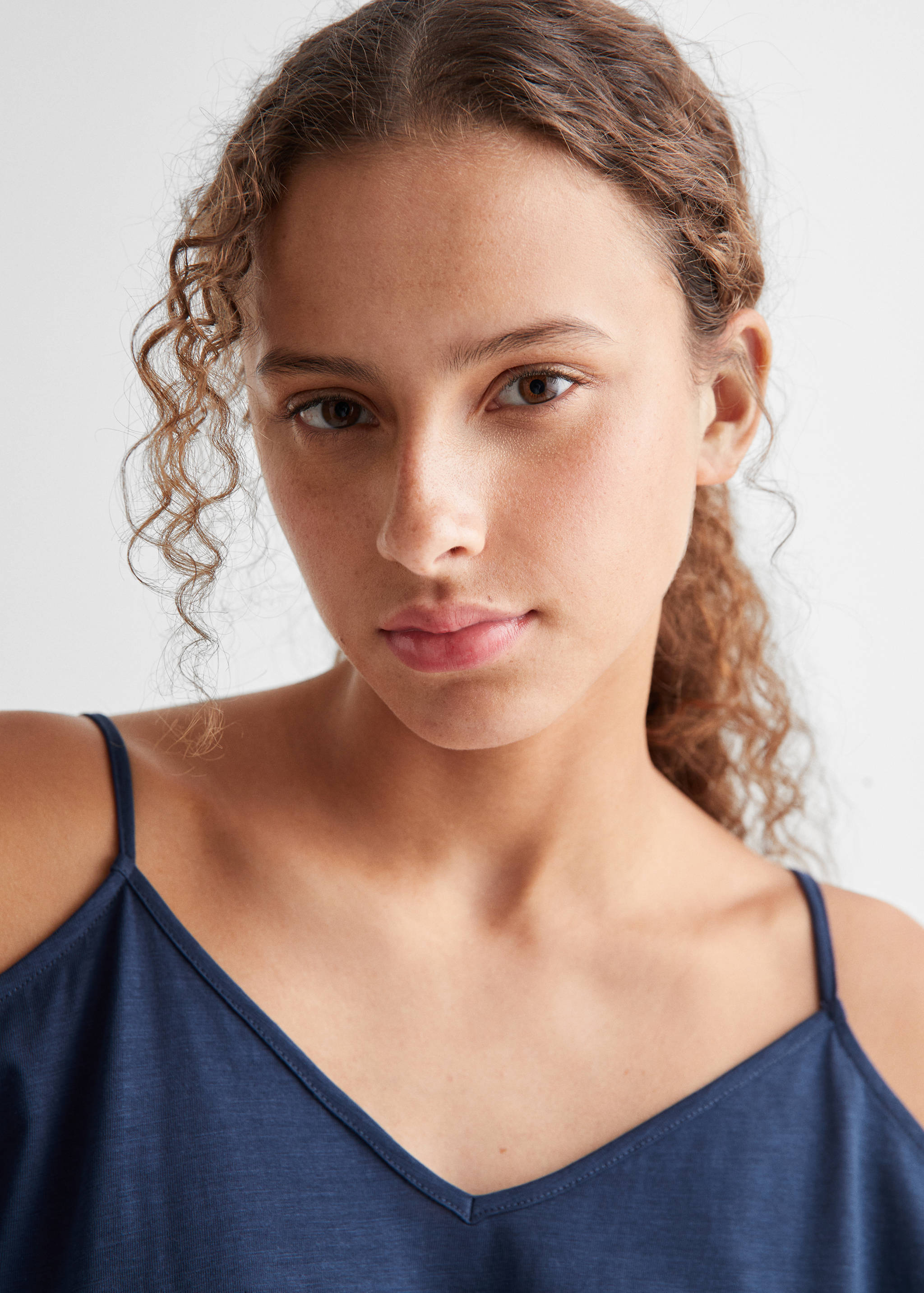 Off shoulders T-shirt - Details of the article 1