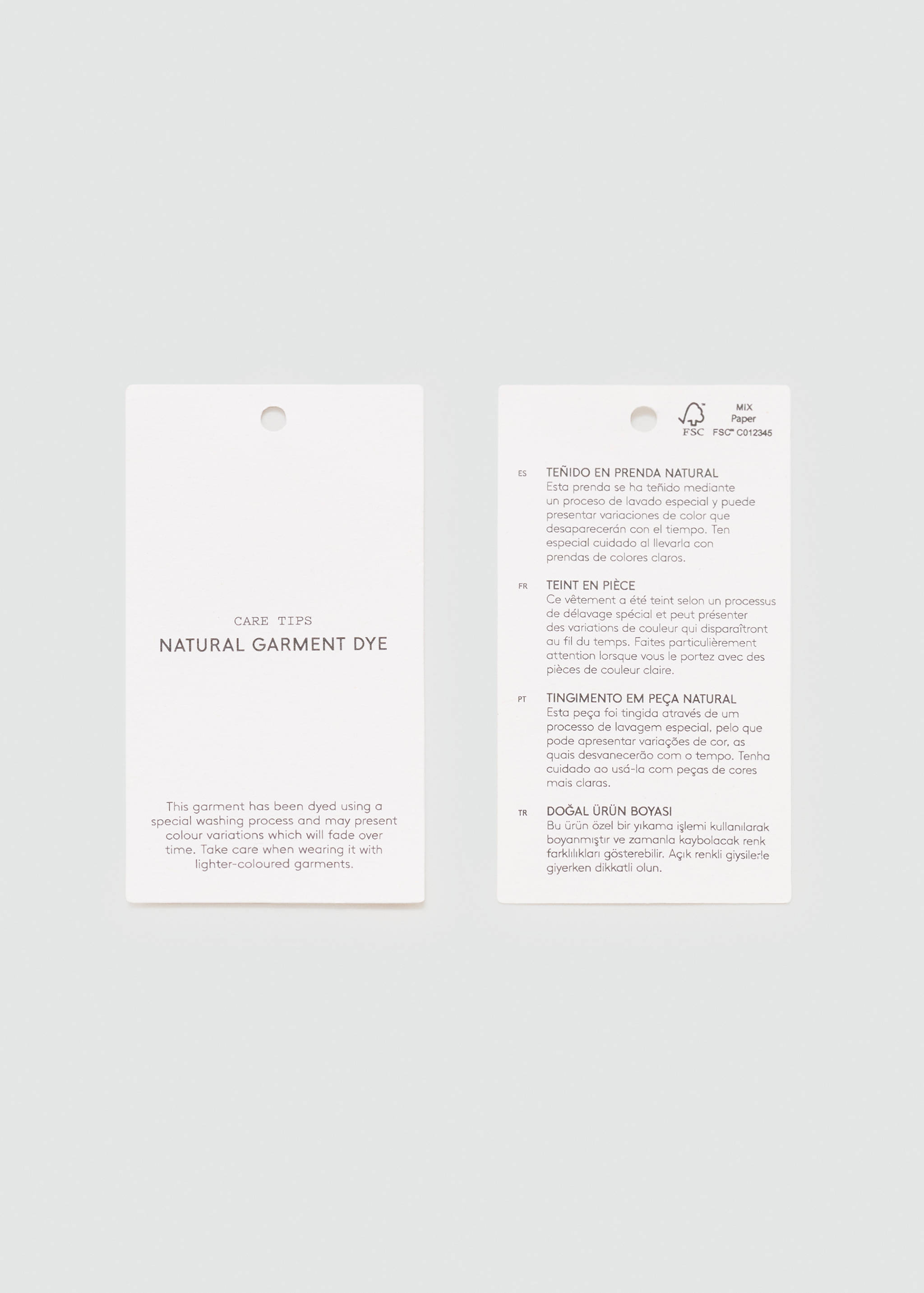 Natural-dye pinafore with buttons - Details of the article 7